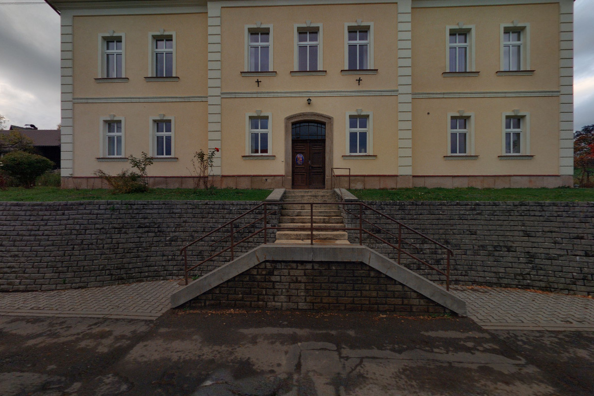 Jesenný - obecní úřad foto 3