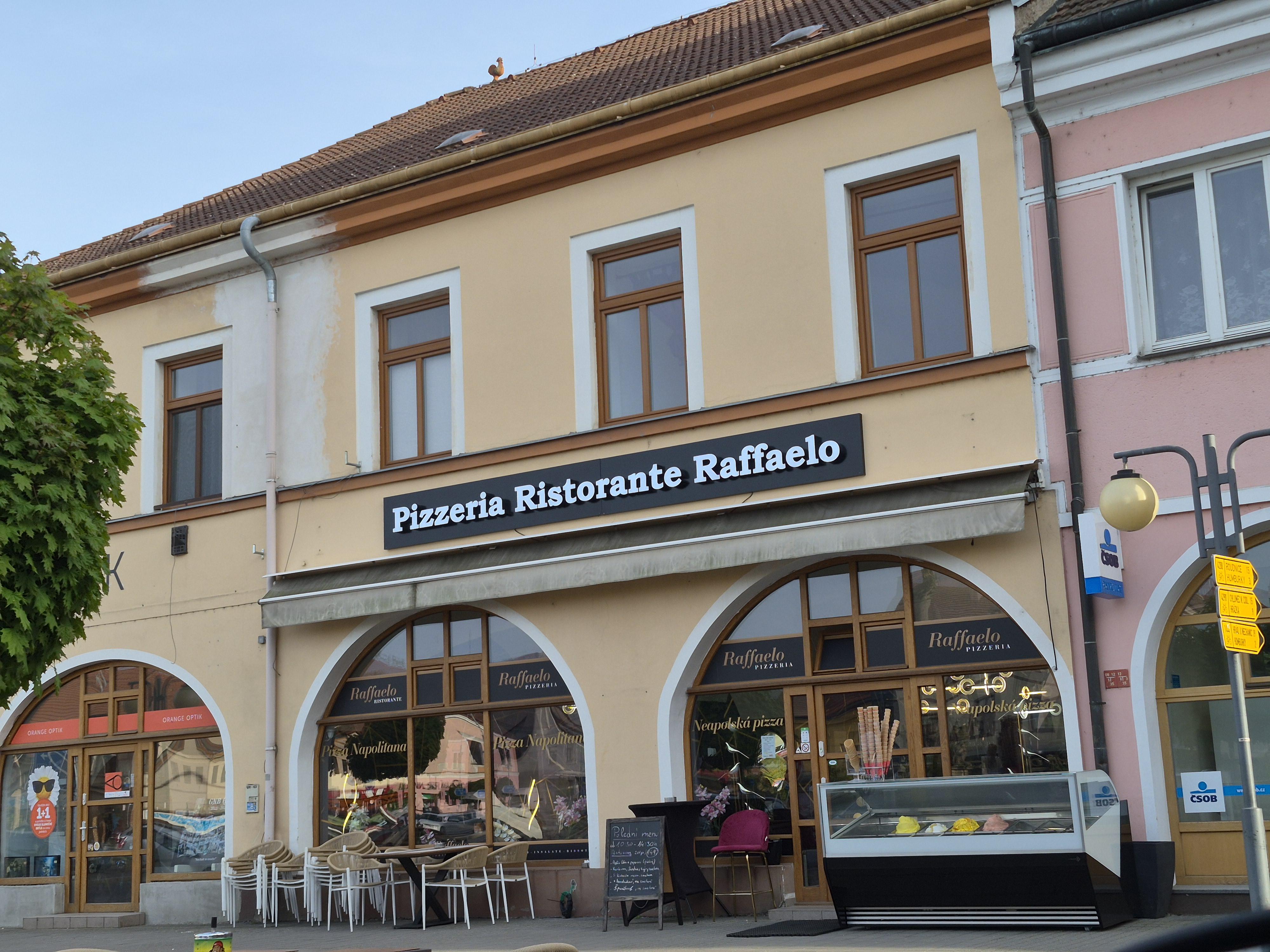 Pizzeria Raffaelo foto 2