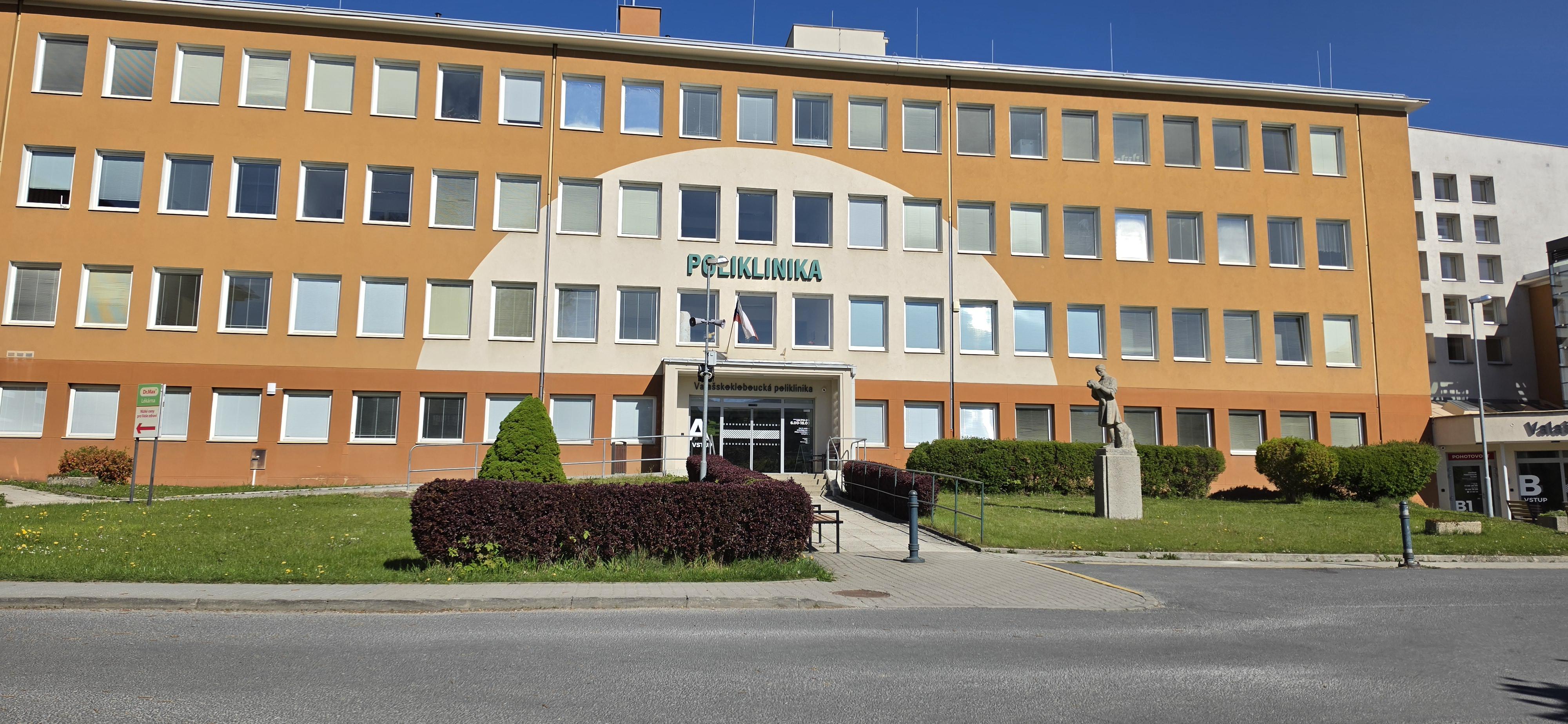 Valašskokloboucká poliklinika, p.o. foto 3