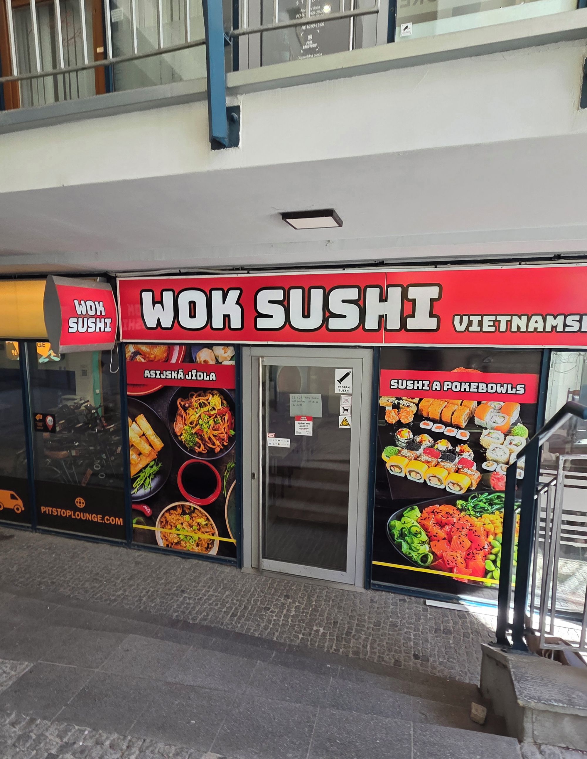 Wok sushi foto 2