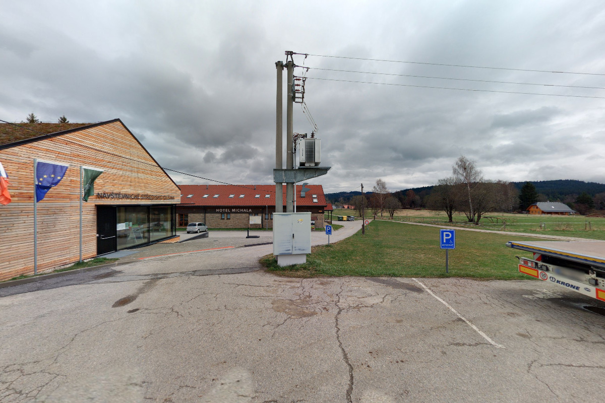 Dobíjecí stanice pro elektromobily foto 2