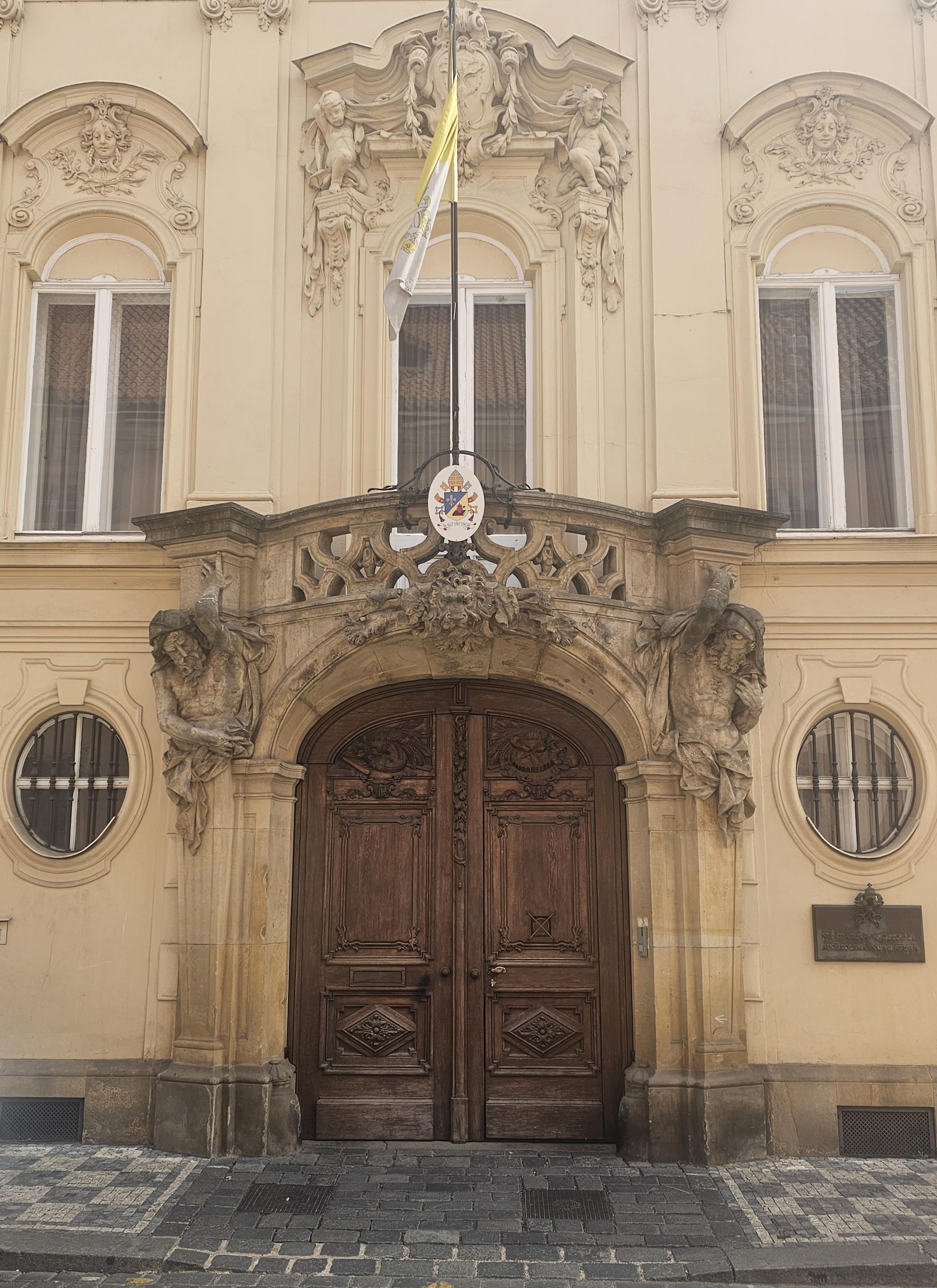 Vatikán - Apoštolská nunciatura foto 6