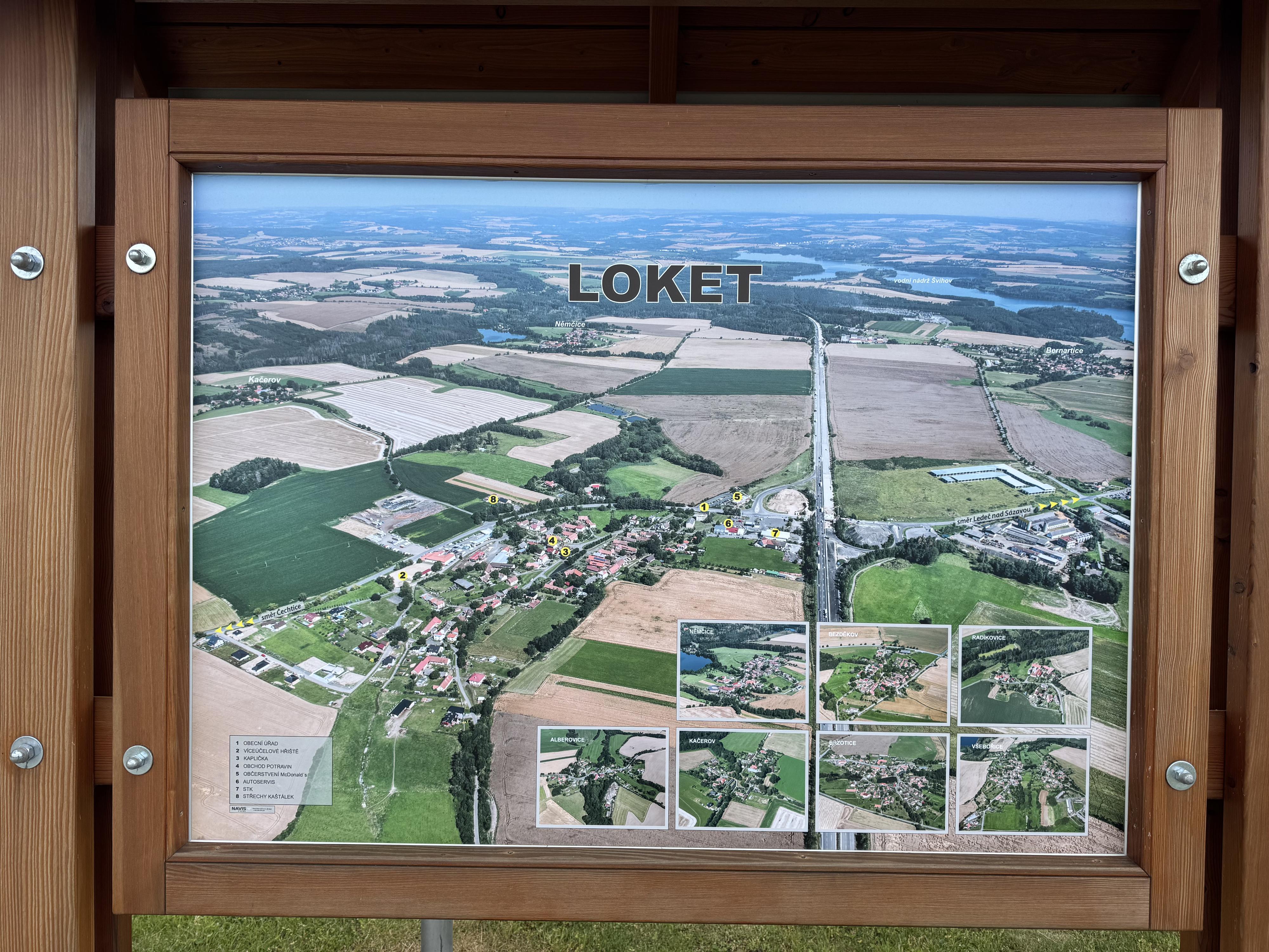 Loket - obecní úřad foto 3