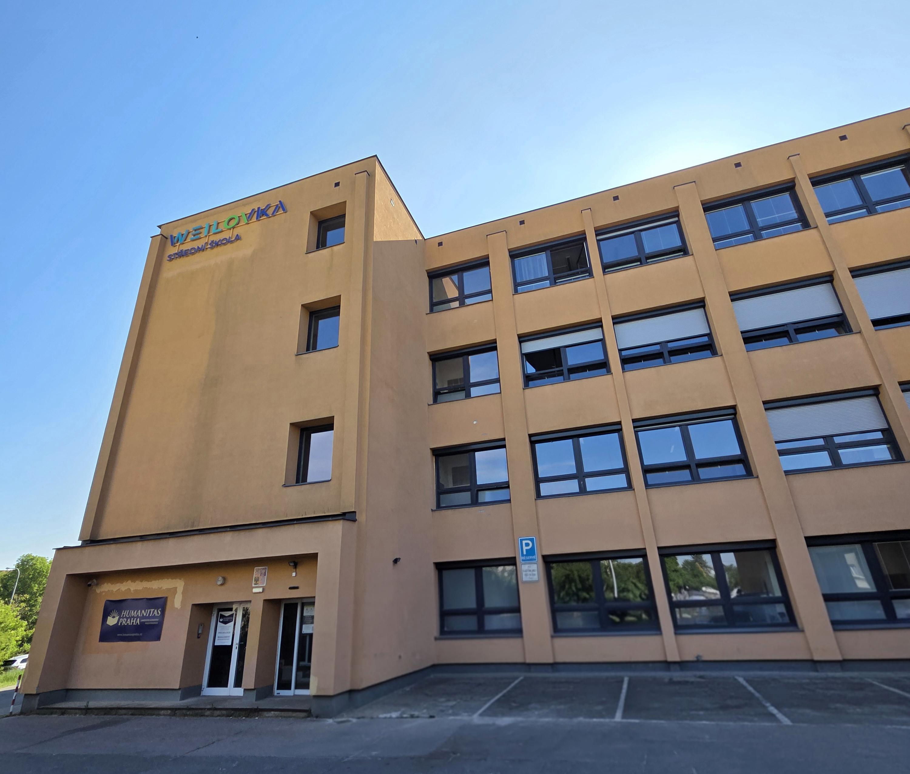 Střední odborná škola automobilní, informatiky a Gymnázium foto 2