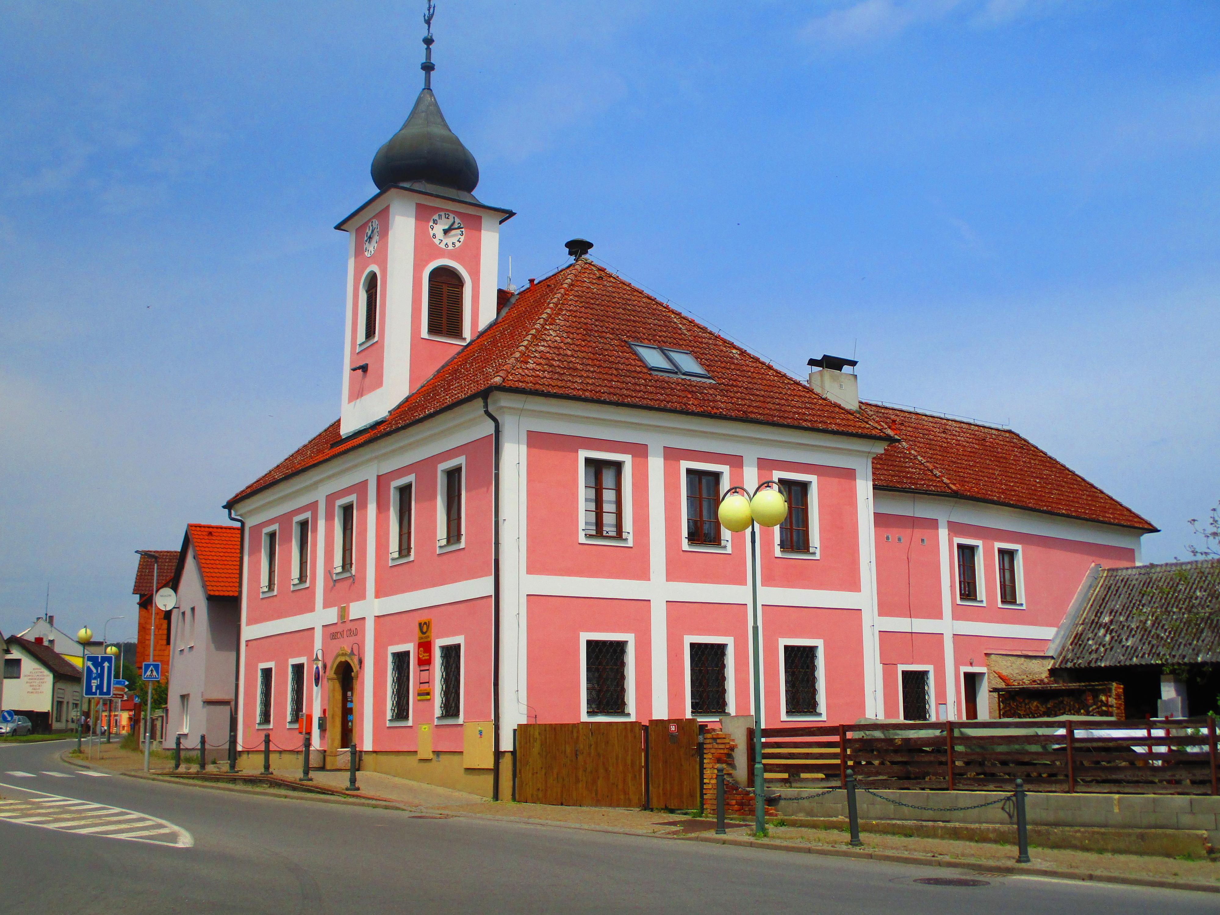 Pošta Kněžmost