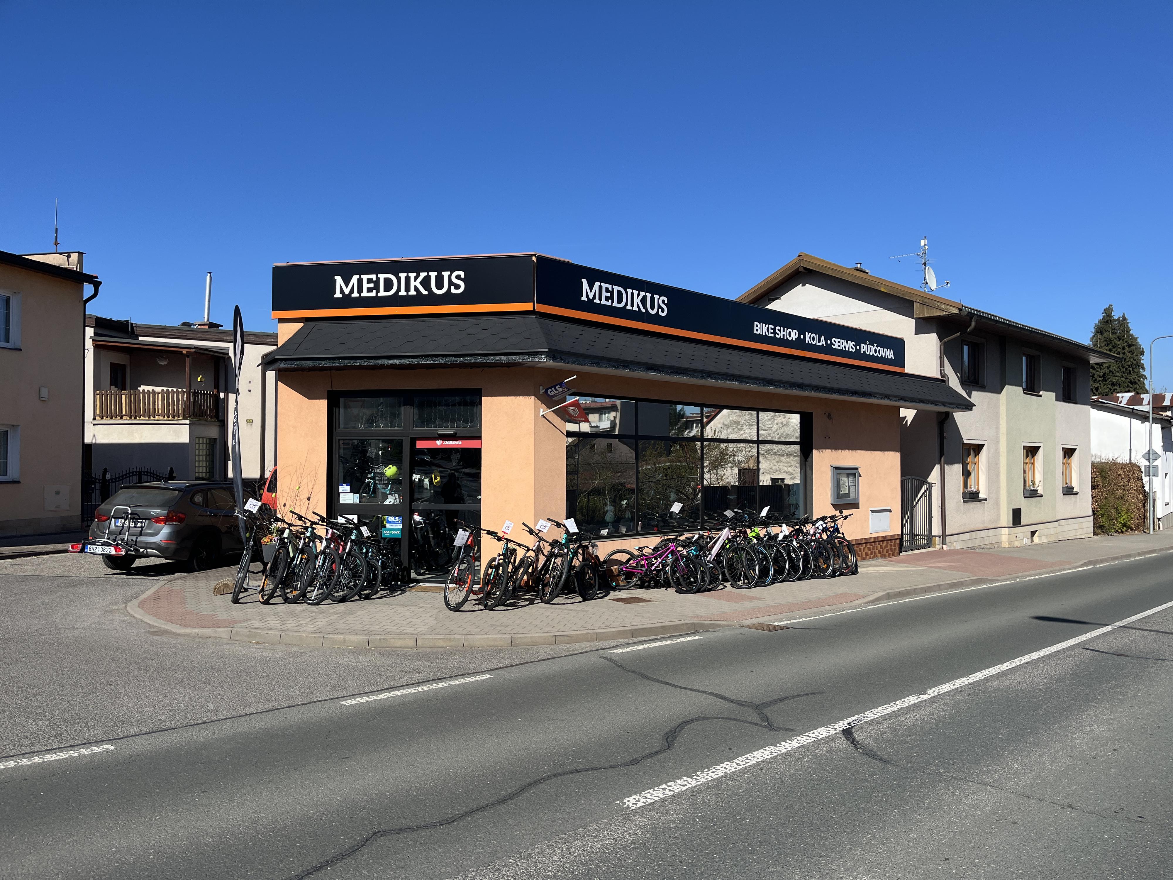 Kola Medikus foto 3