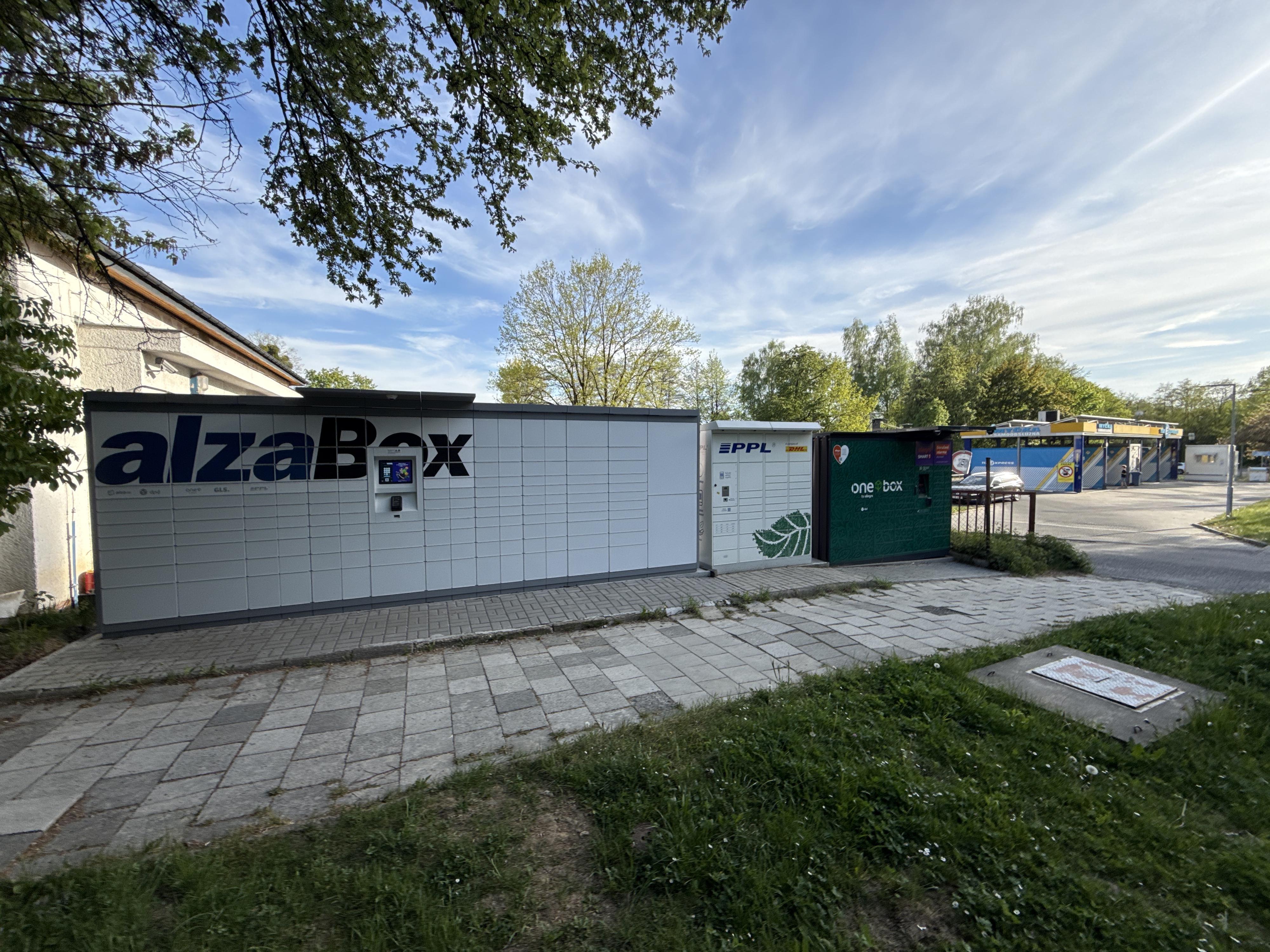 AlzaBox foto 2