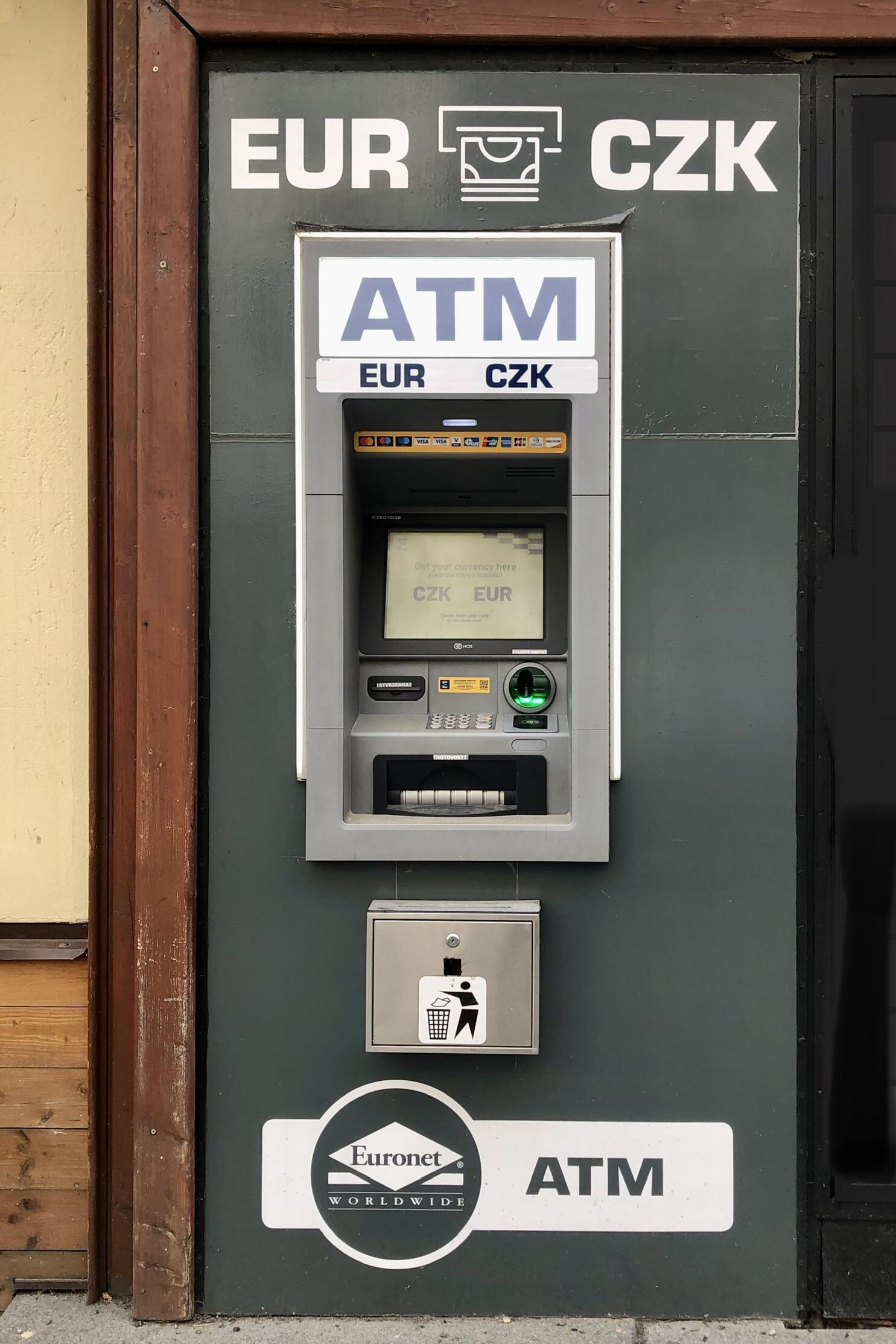 Bankomat Travelex ČR foto 2
