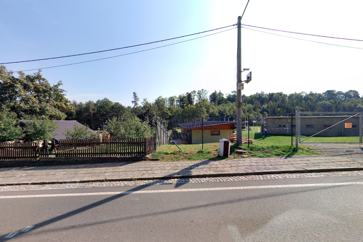 Kiosek na hřišti foto 1
