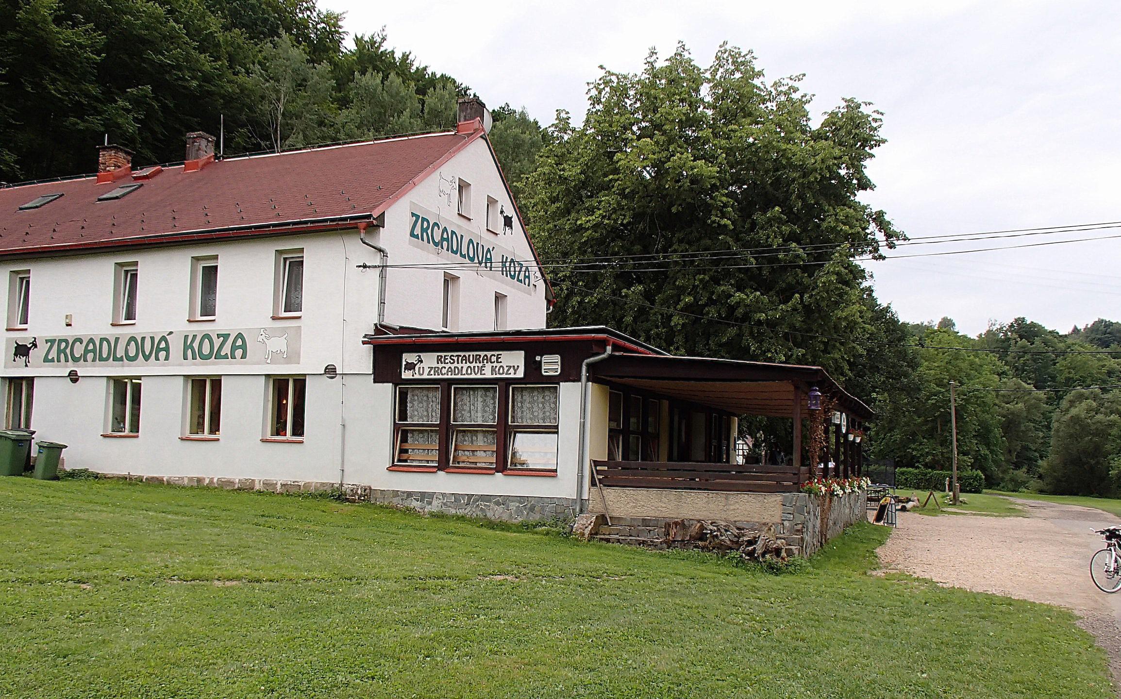 Restaurace Zrcadlová koza foto 2