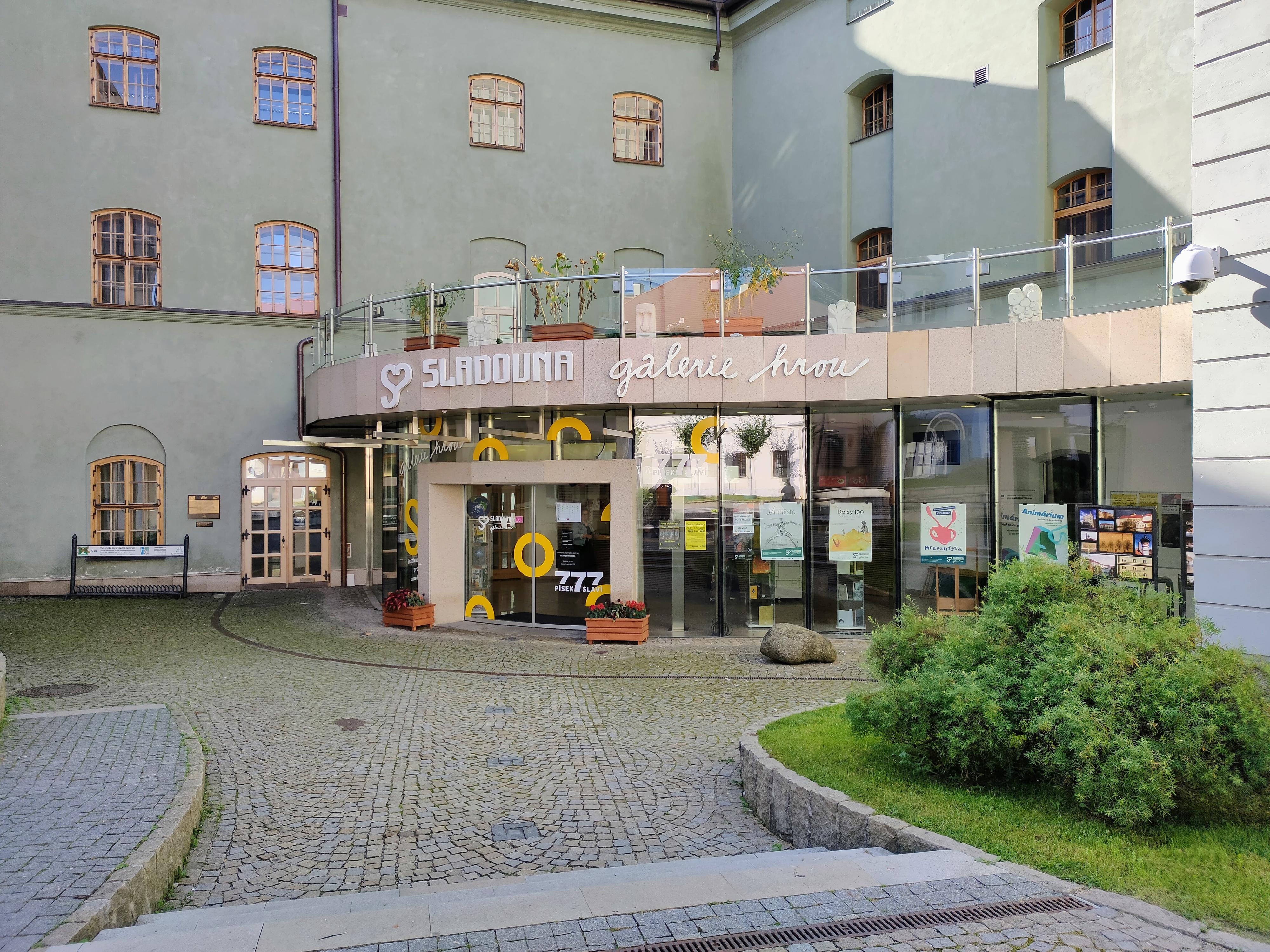 Sladovna Písek, galerie hrou
