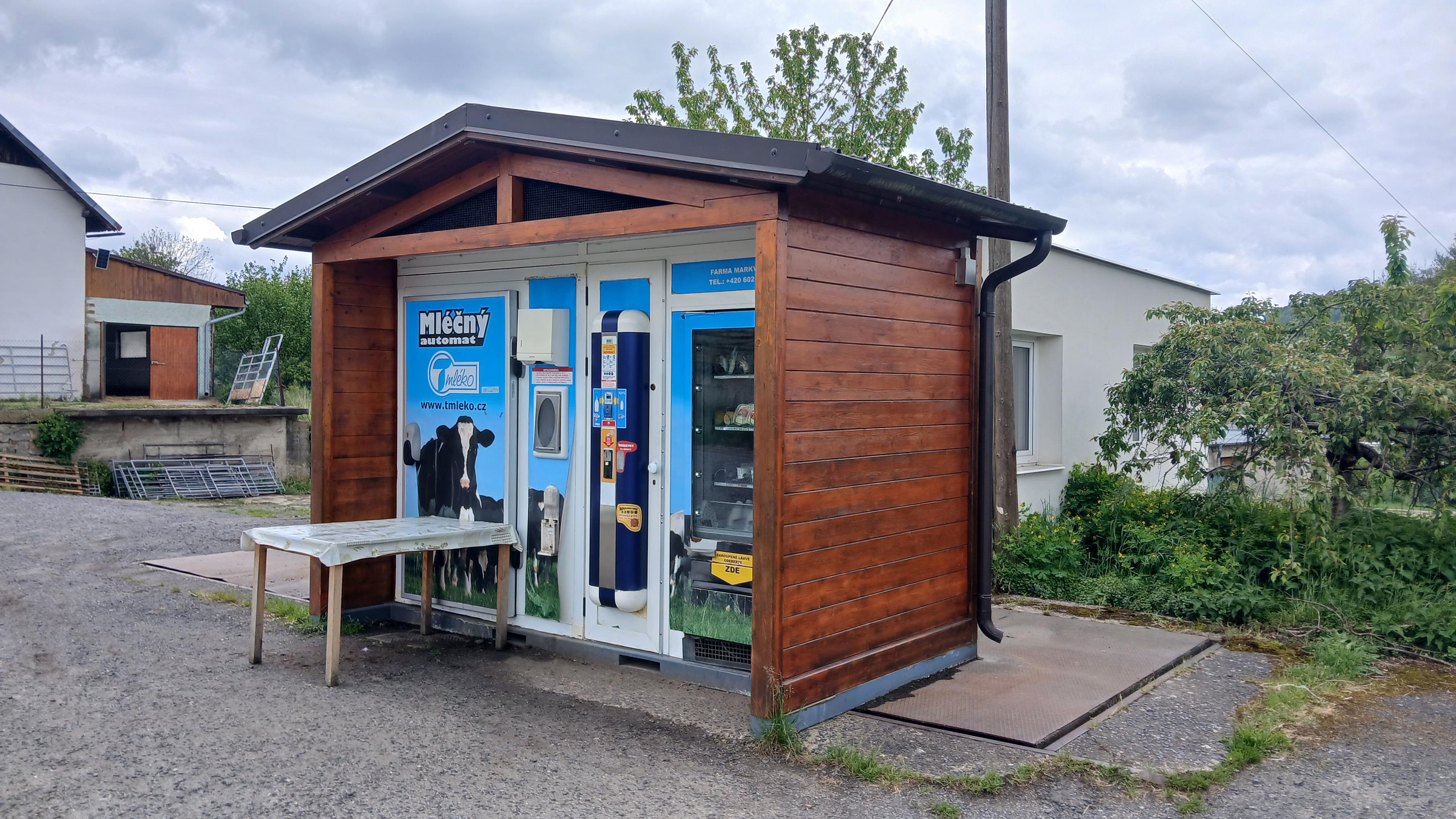 BIO Farma Markvartice - mlékomat foto 2