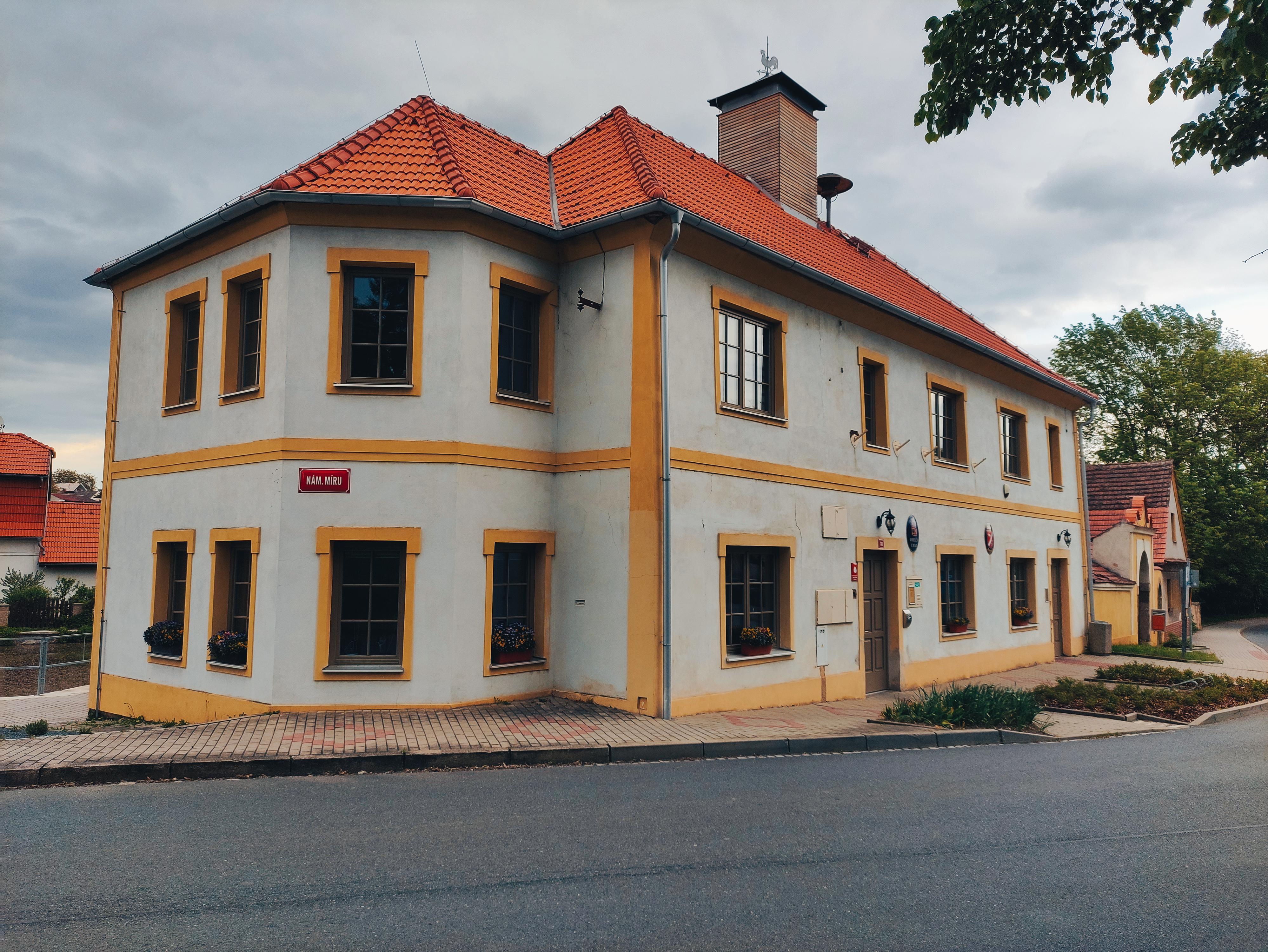 Dýšina - obecní úřad foto 6
