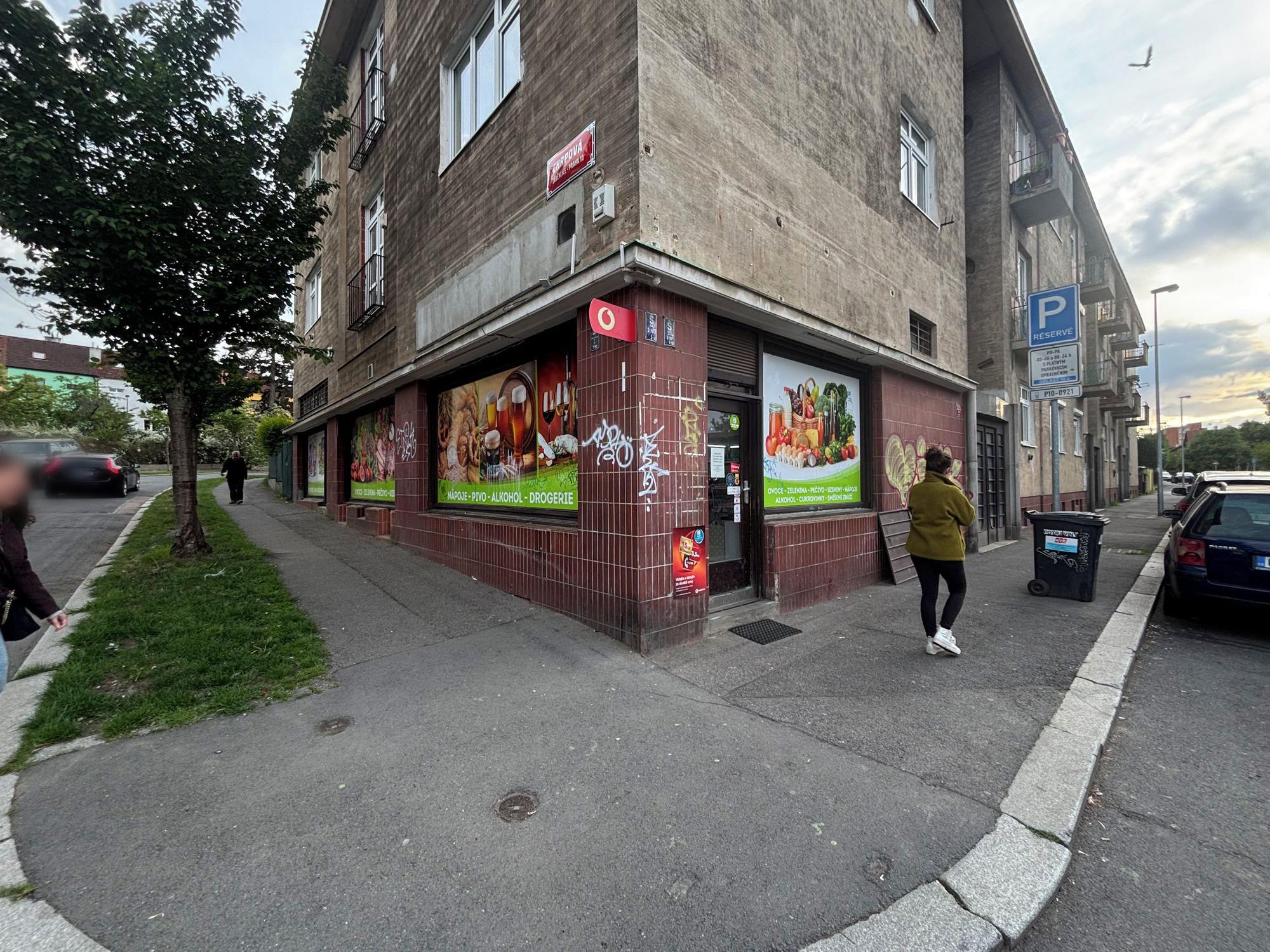 Večerka Karafiátová