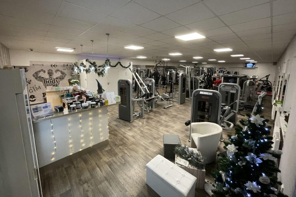 Cold's Gym - fitness a solárium