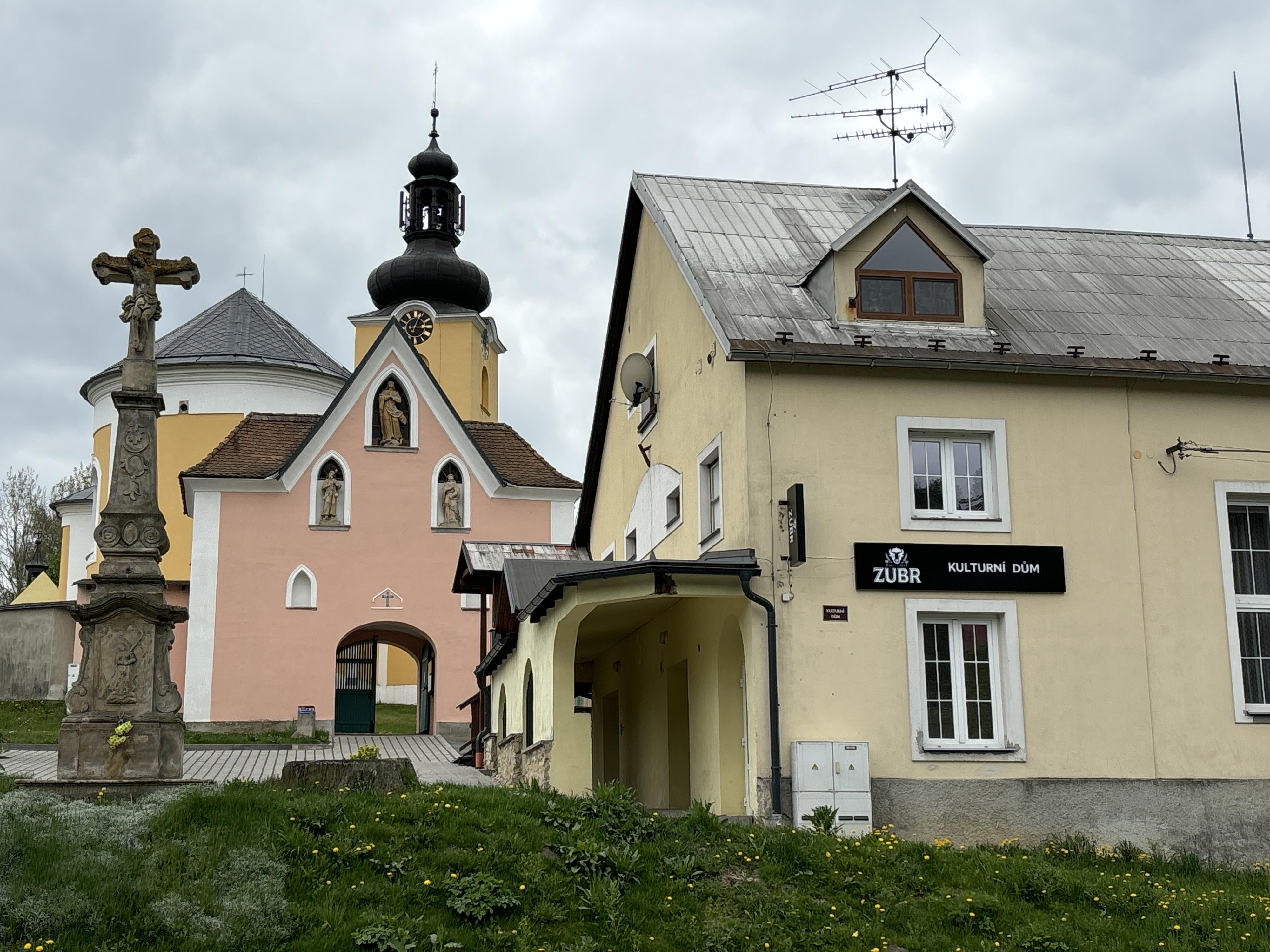 Restaurace Kulturní dům foto 1