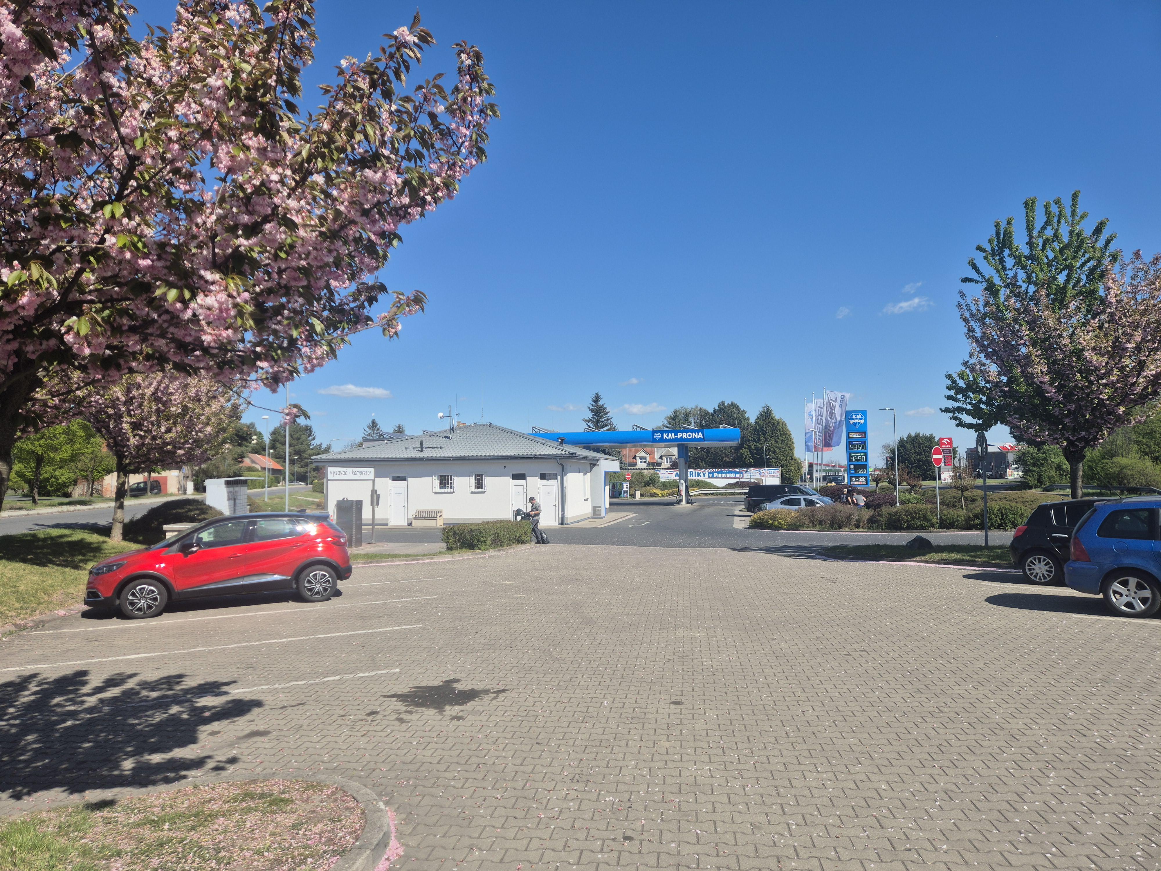 KM Prona - čerpací stanice foto 3