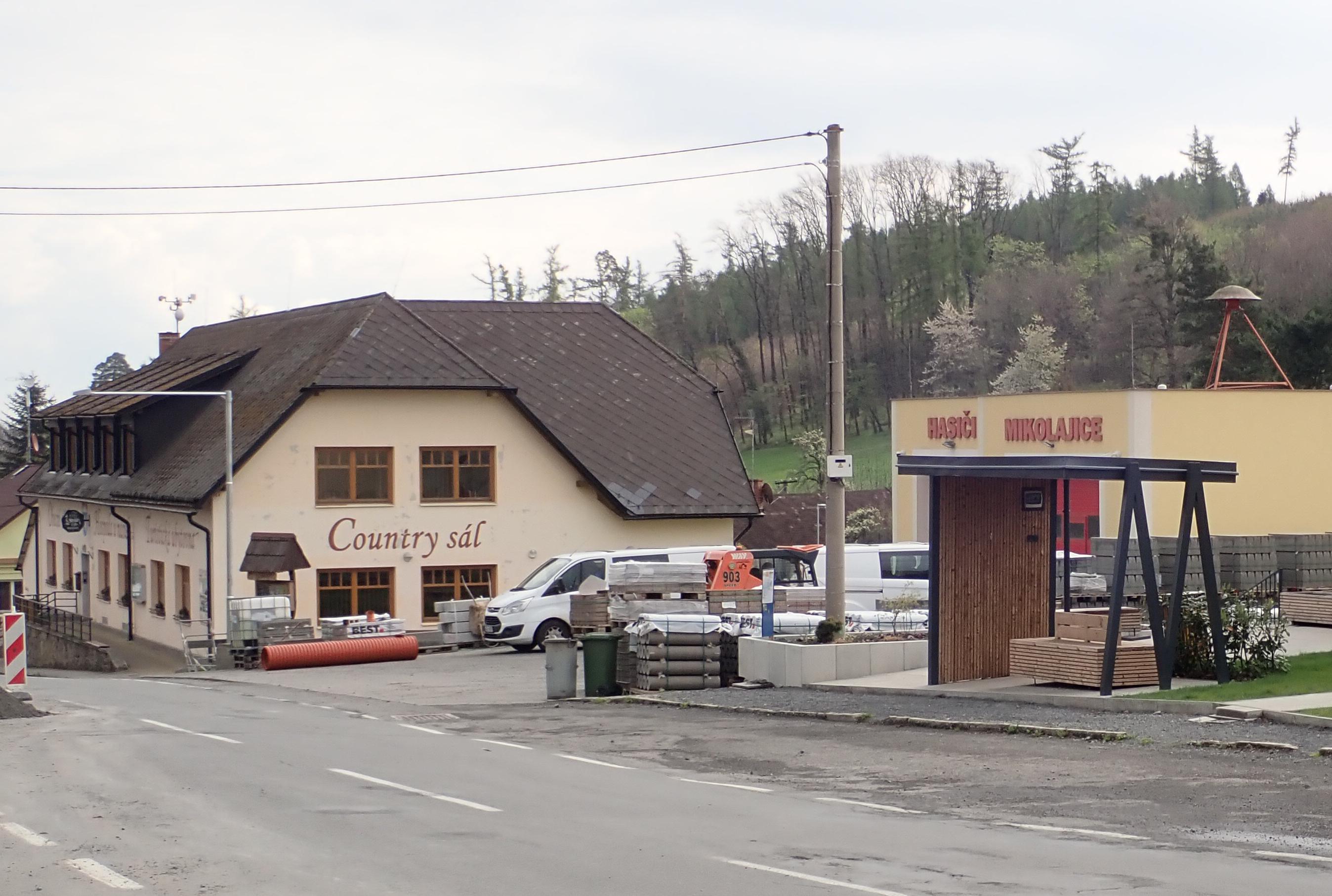 Mikolajice - obecní úřad foto 2