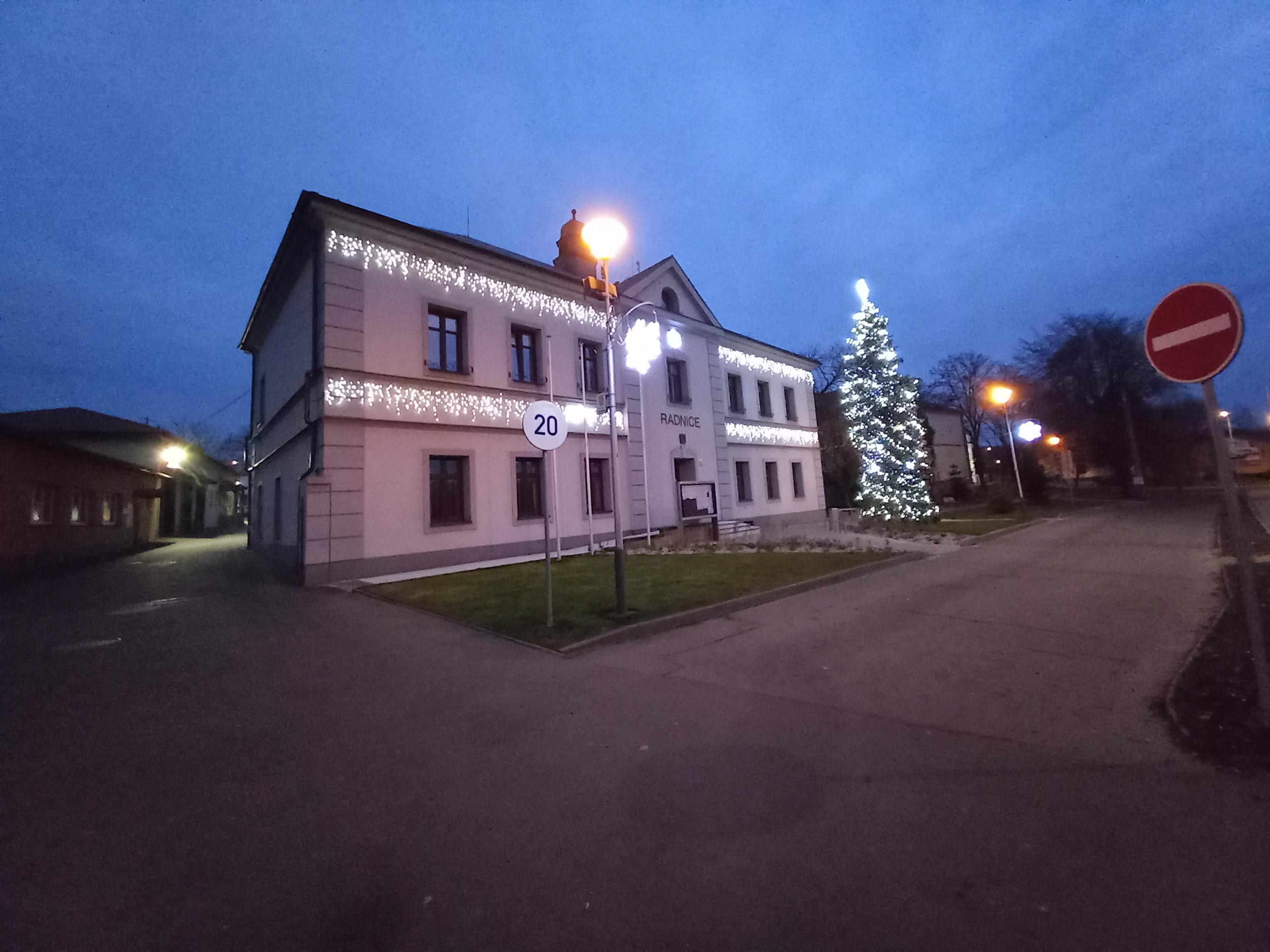 Úřad městského obvodu Ostrava - Radvanice a Bartovice foto 2