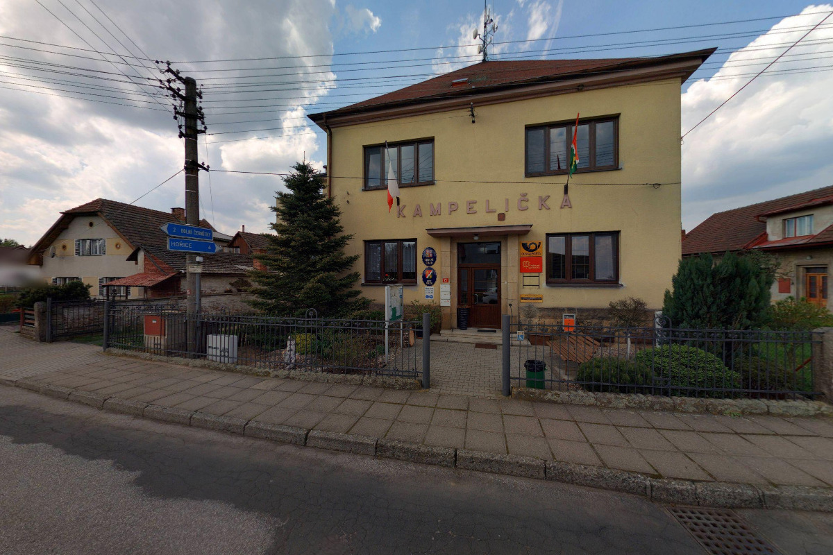 Jeřice - obecní úřad foto 2