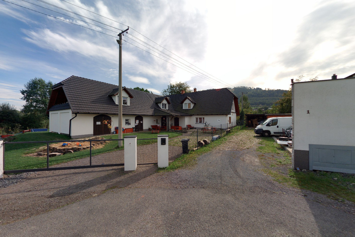LESNÍ MATEŘSKÁ ŠKOLA MALINA