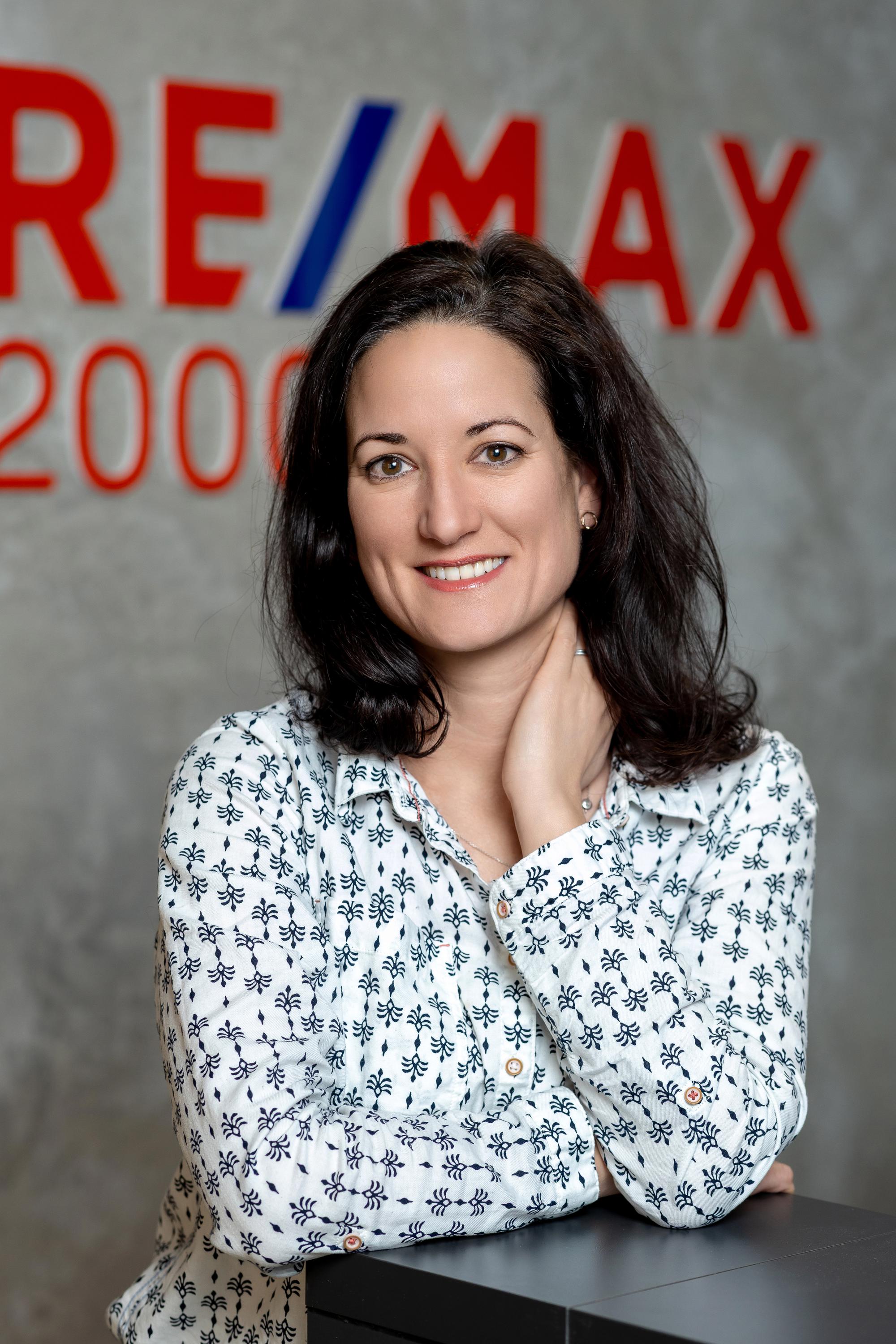 Barbora Červená - certifikovaný realitní makléř RE/MAX 2000 foto 2