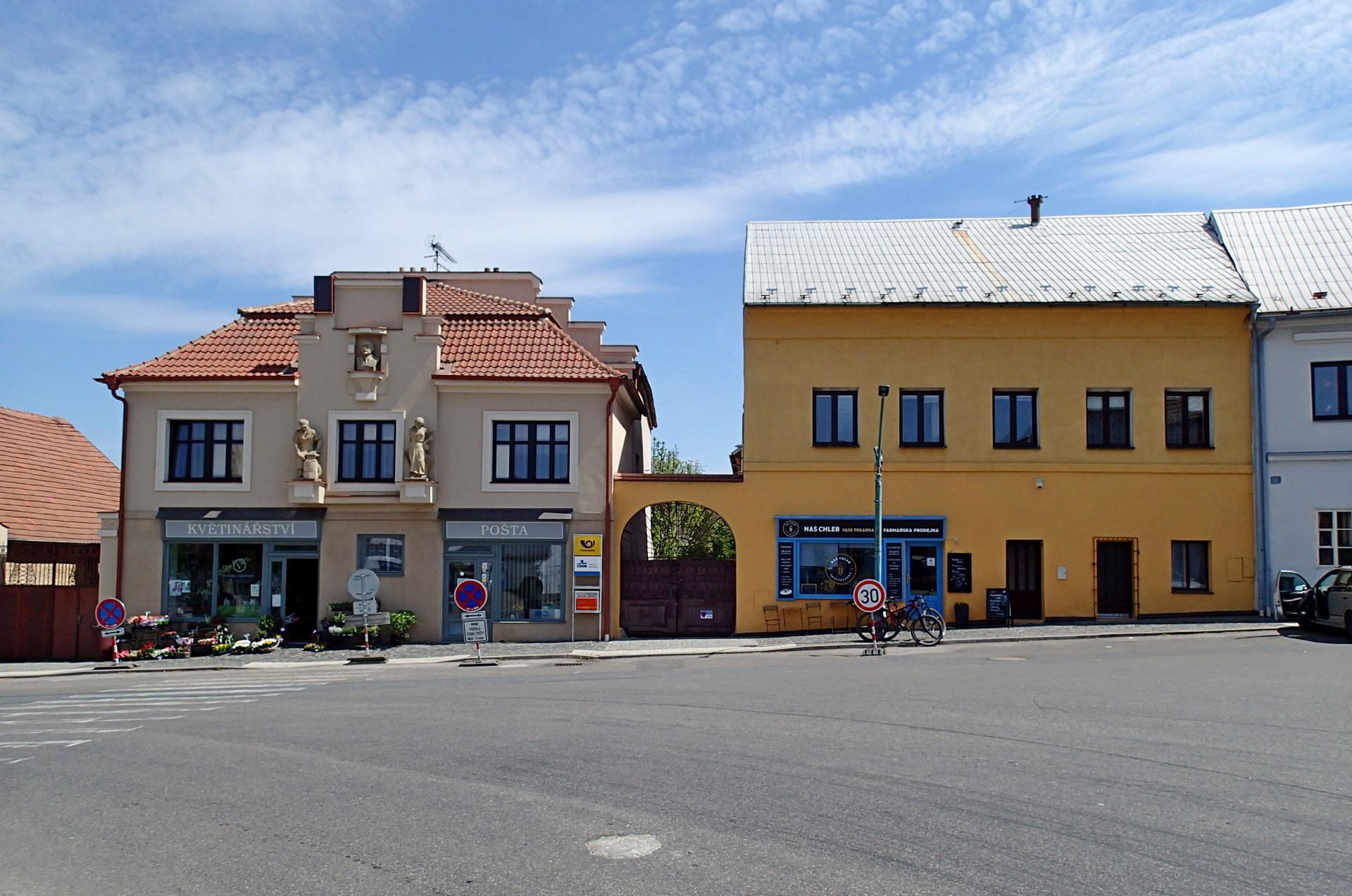 Pošta Týnec nad Labem foto 3