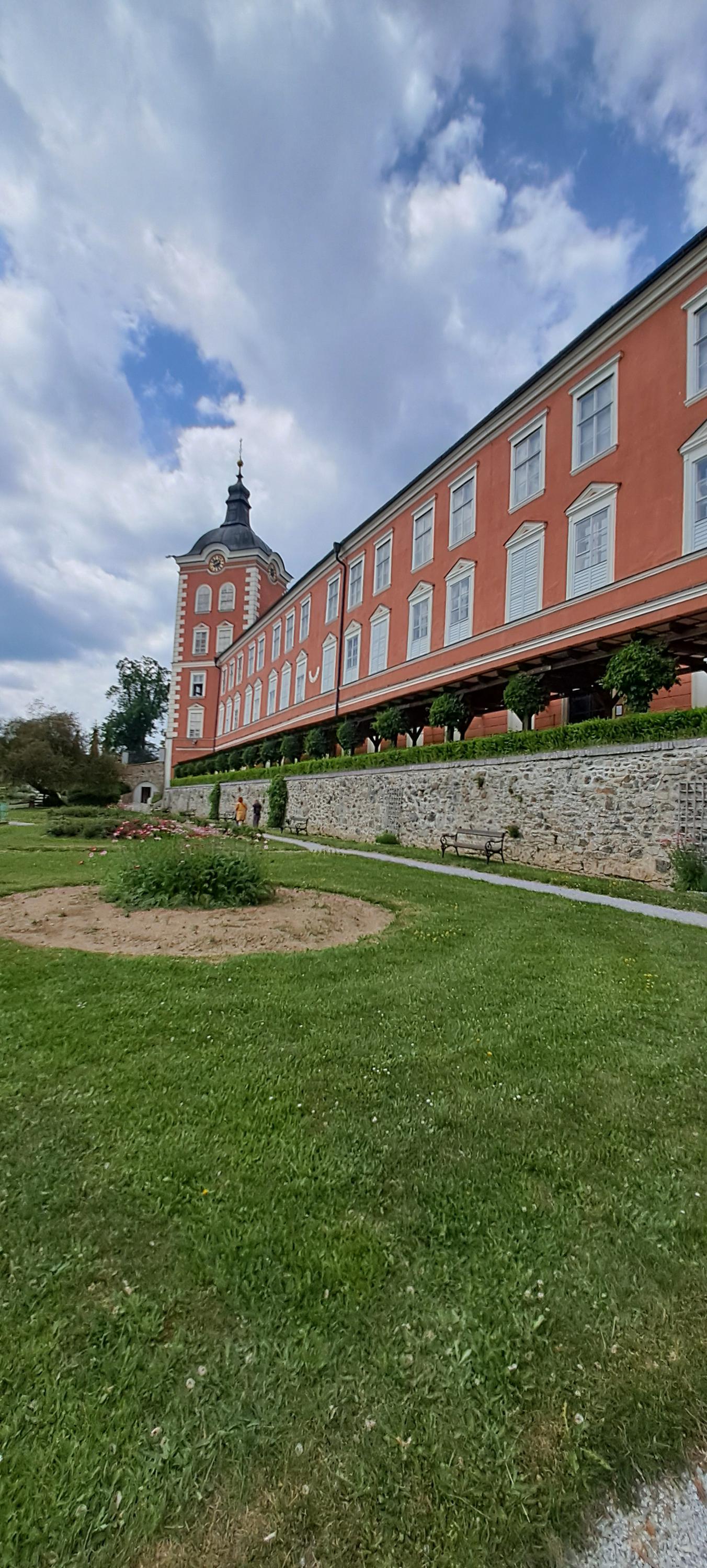 Zámek Kamenice nad Lipou - Uměleckoprůmyslové museum v Praze foto 4