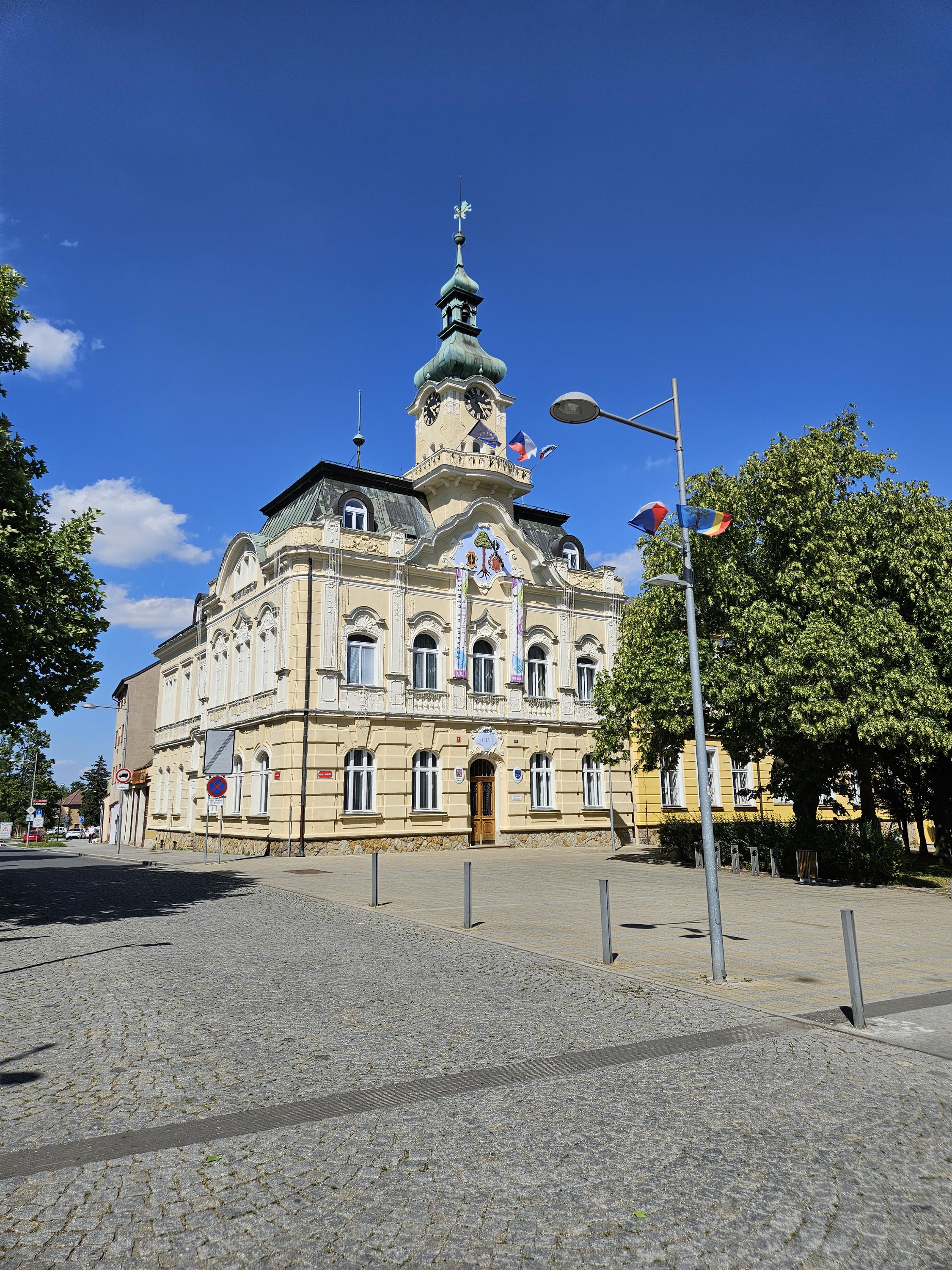 Čelákovice - městský úřad foto 2