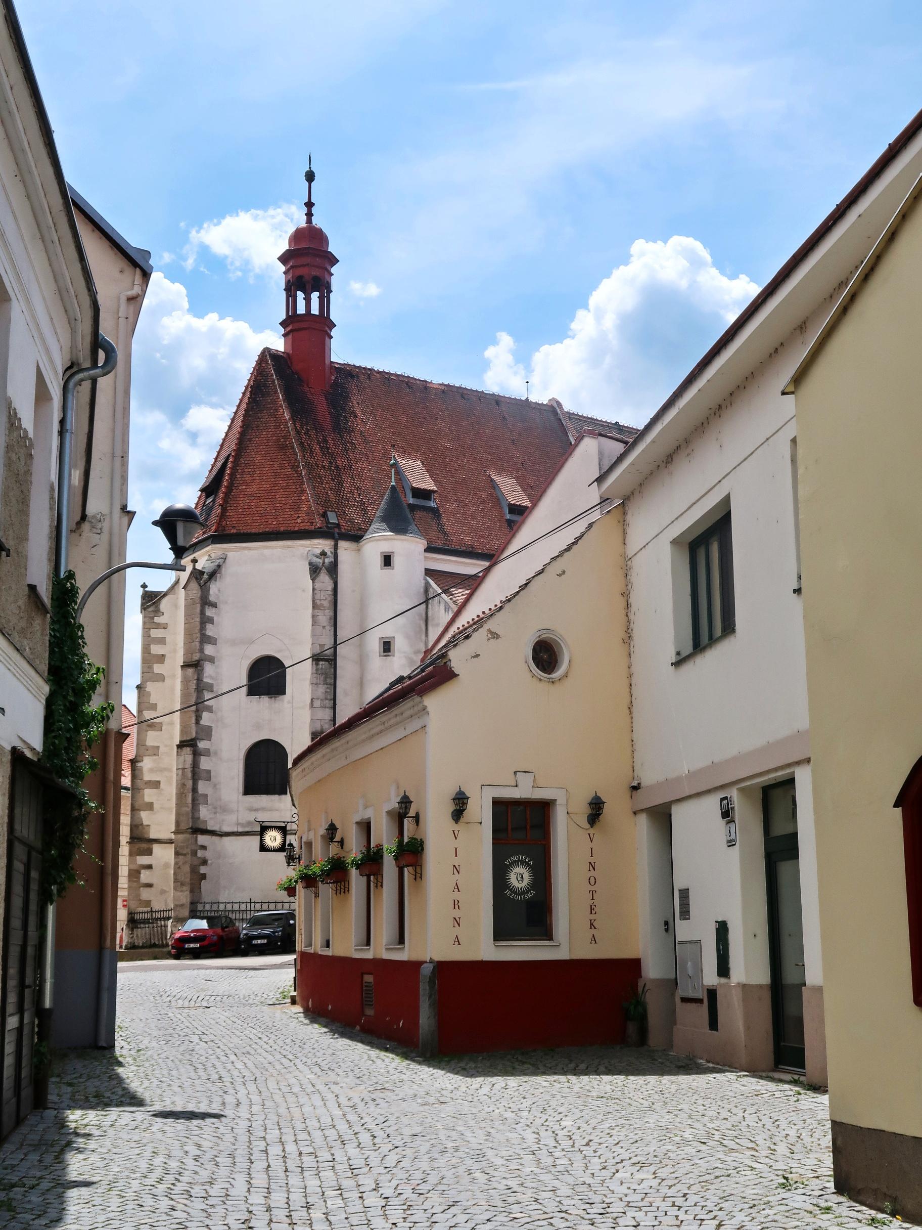 Vinotéka a vinárna Jezuitská foto 6