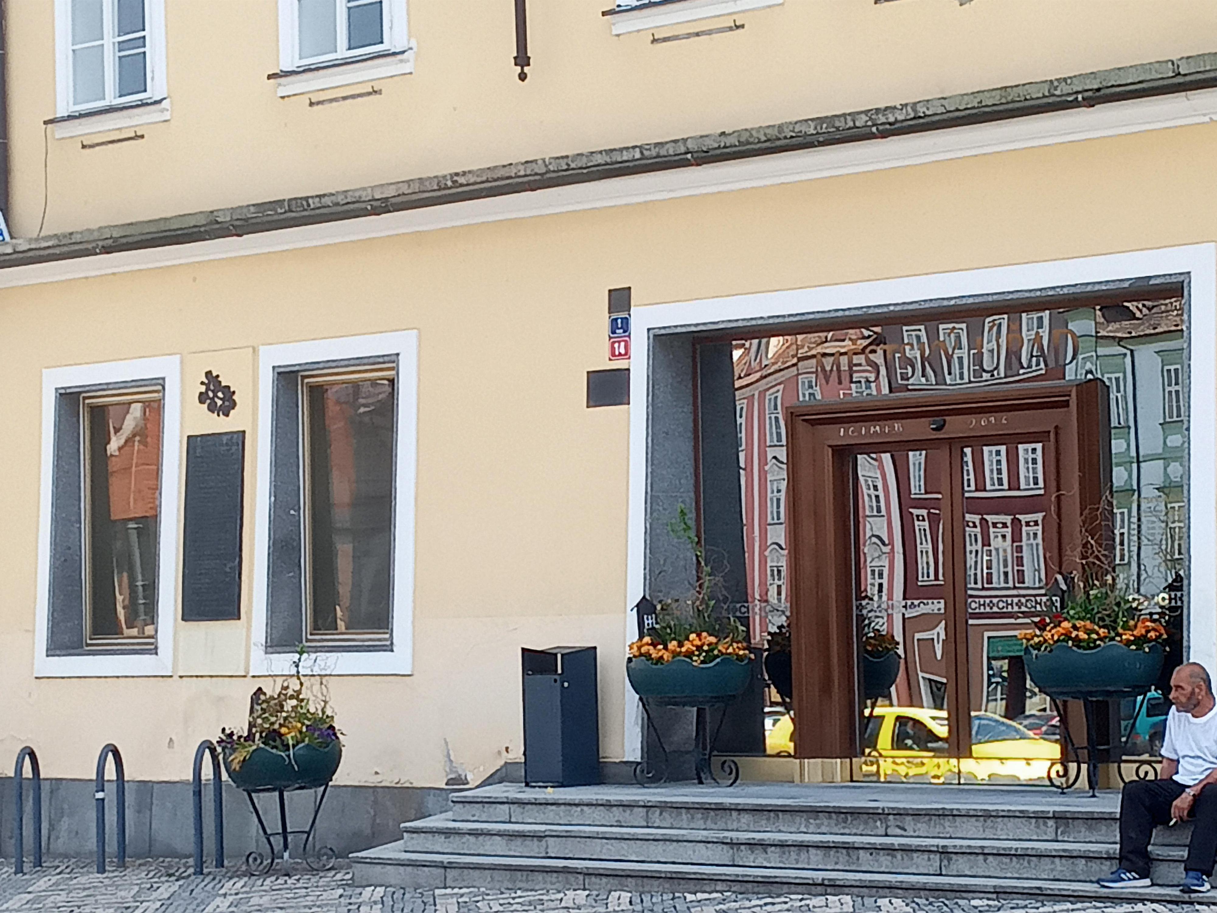 Cheb - městský úřad foto 5