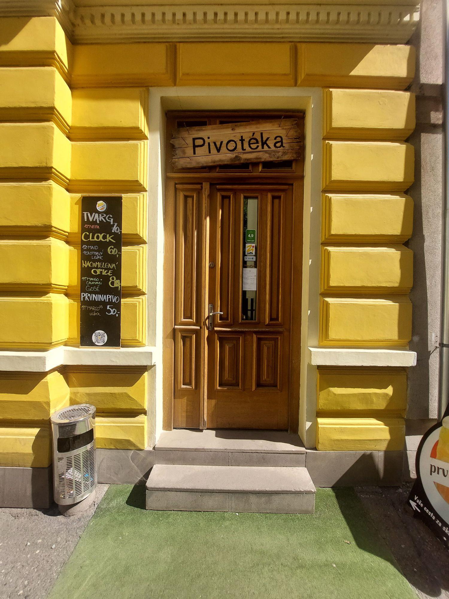 1. náchodská pivotéka