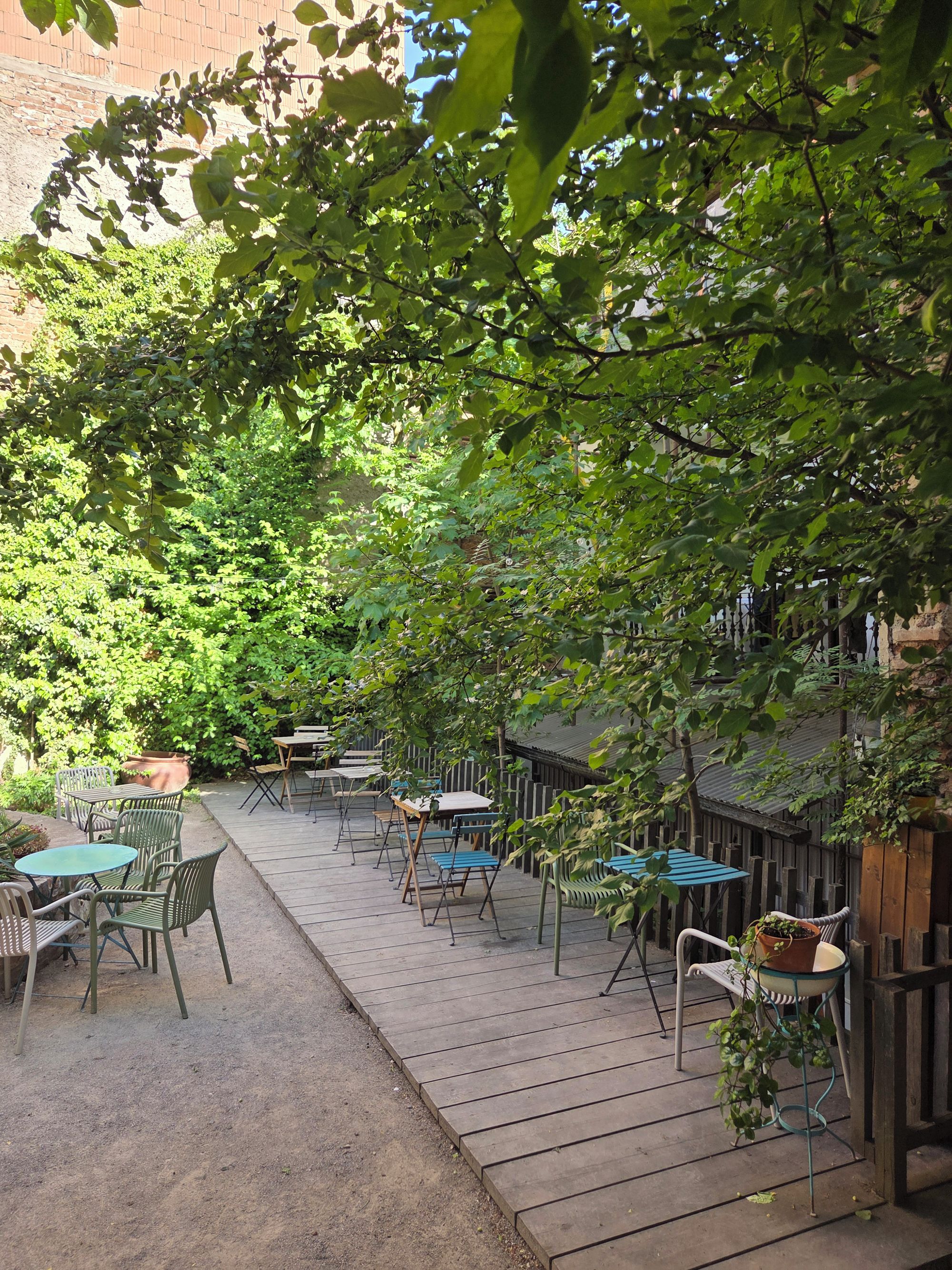 Vršovická zahrada bistro foto 2
