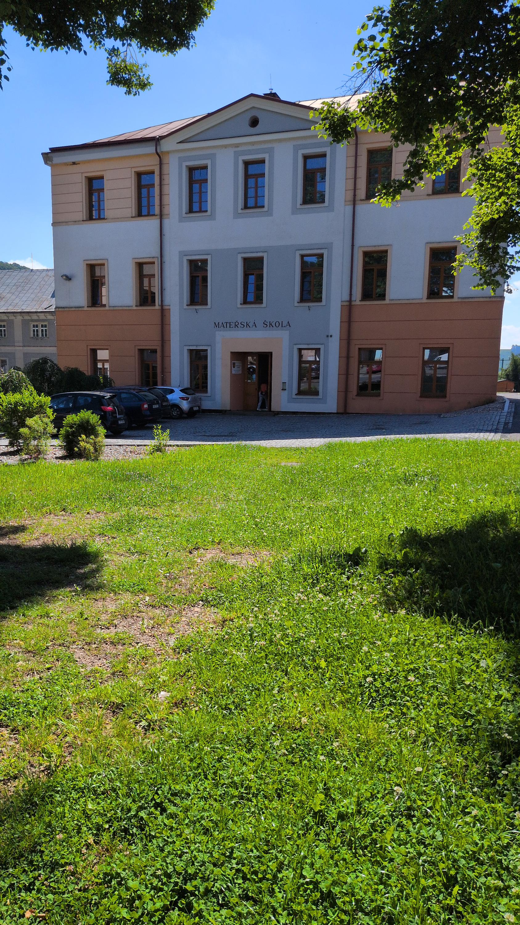 ZŠ a MŠ Stárkov foto 2