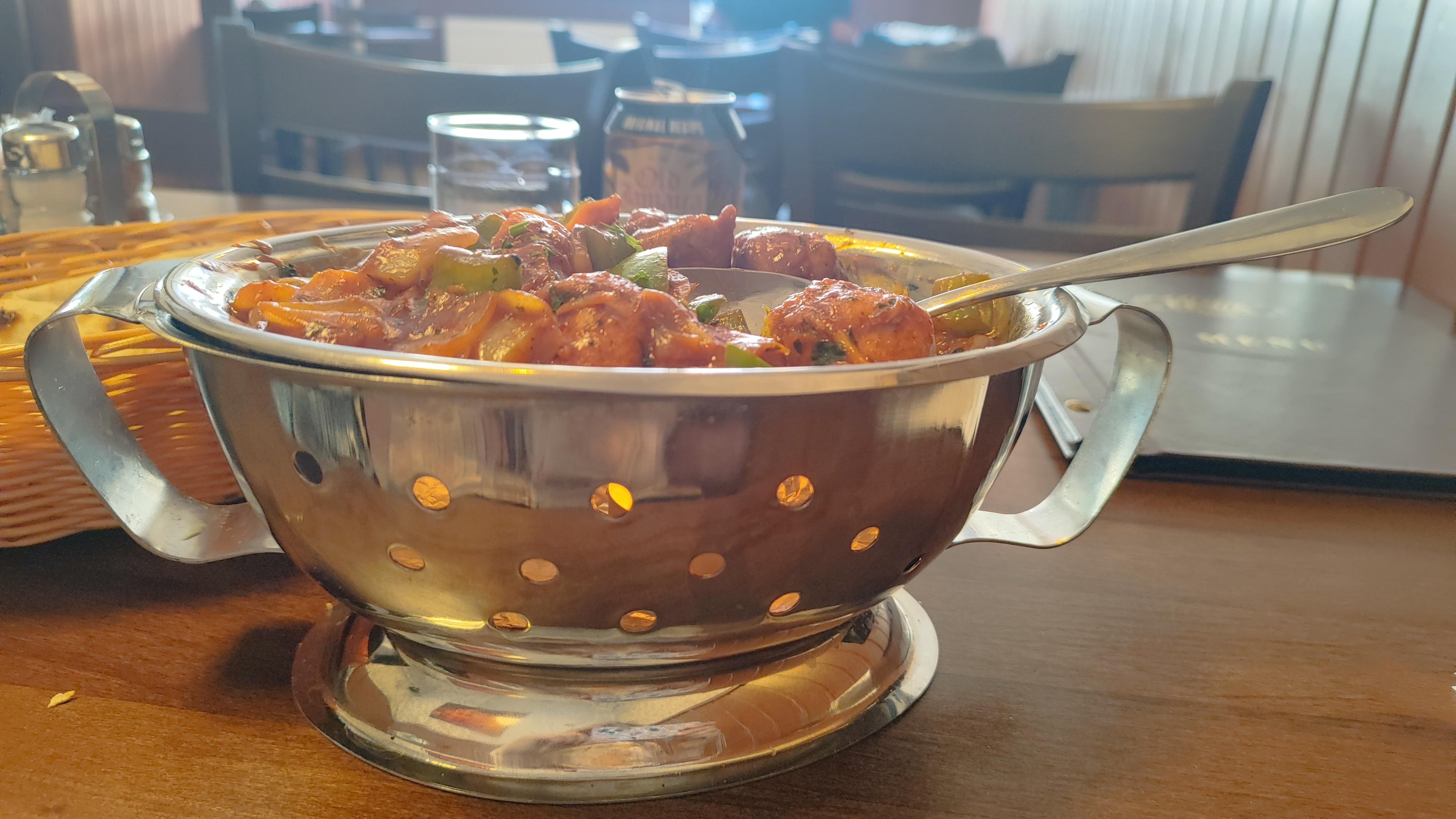 FEWA indická a nepálská restaurace