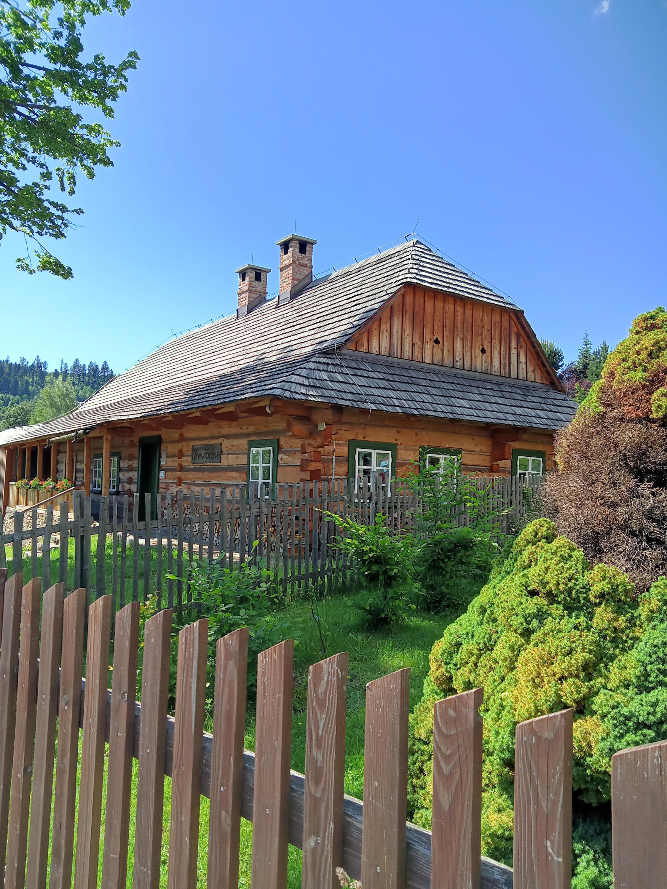 Turistické informační centrum a muzeum Dřeviónka foto 2