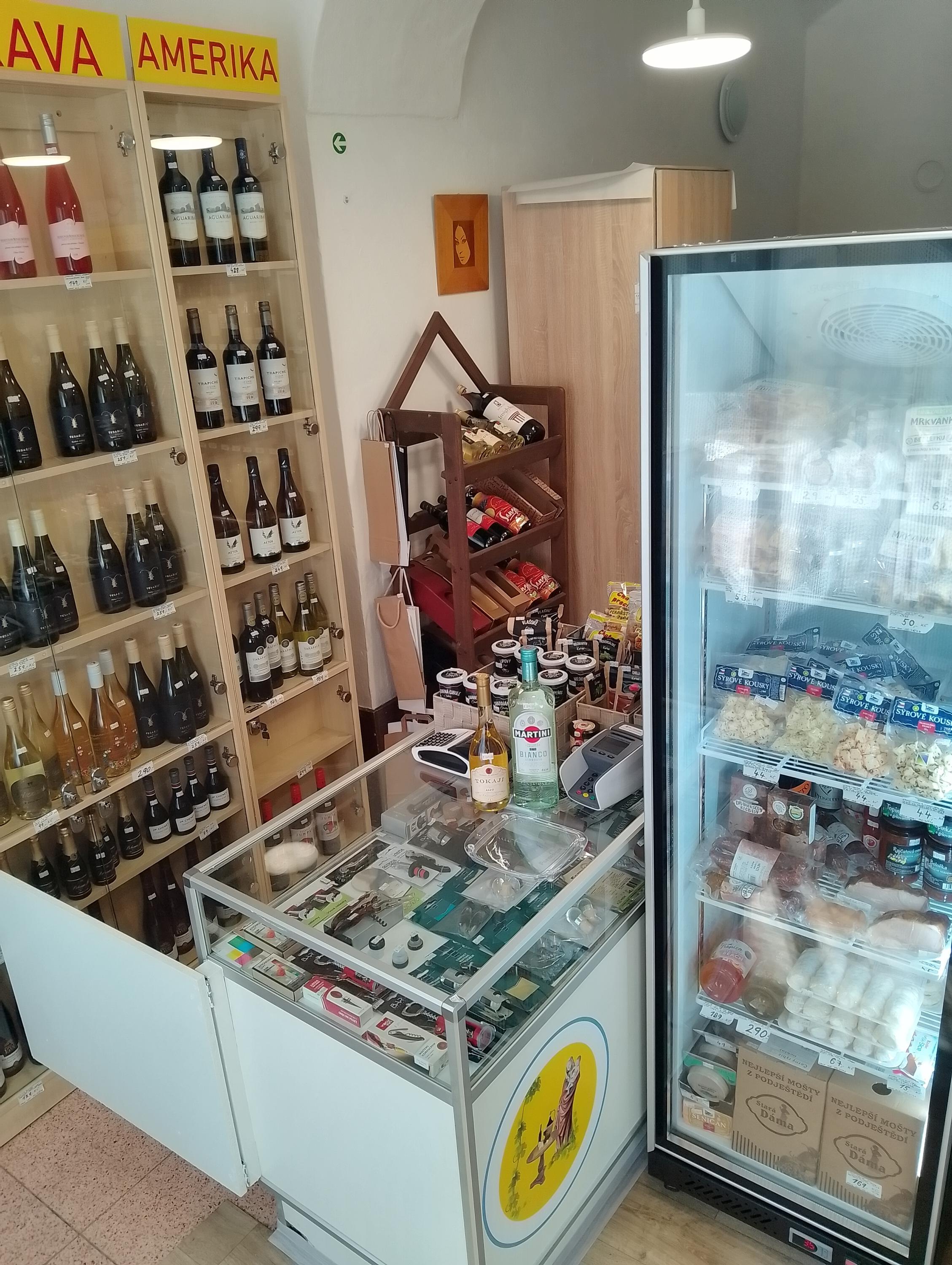VINOTÉKA U MADONY foto 5