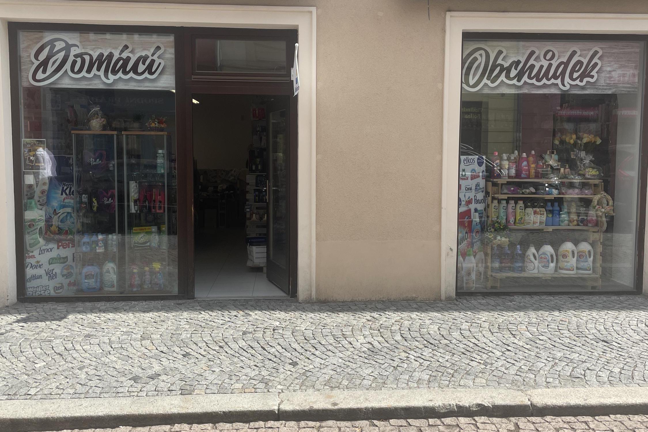 Domácí obchůdek s drogerií a doplňkovým zbožím