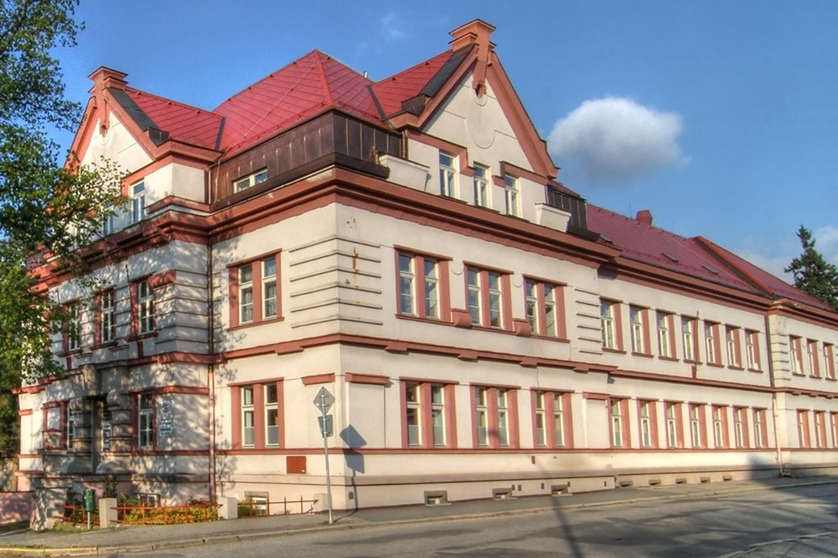 SŠTE - Střední škola technicko-ekonomická Chotěboř