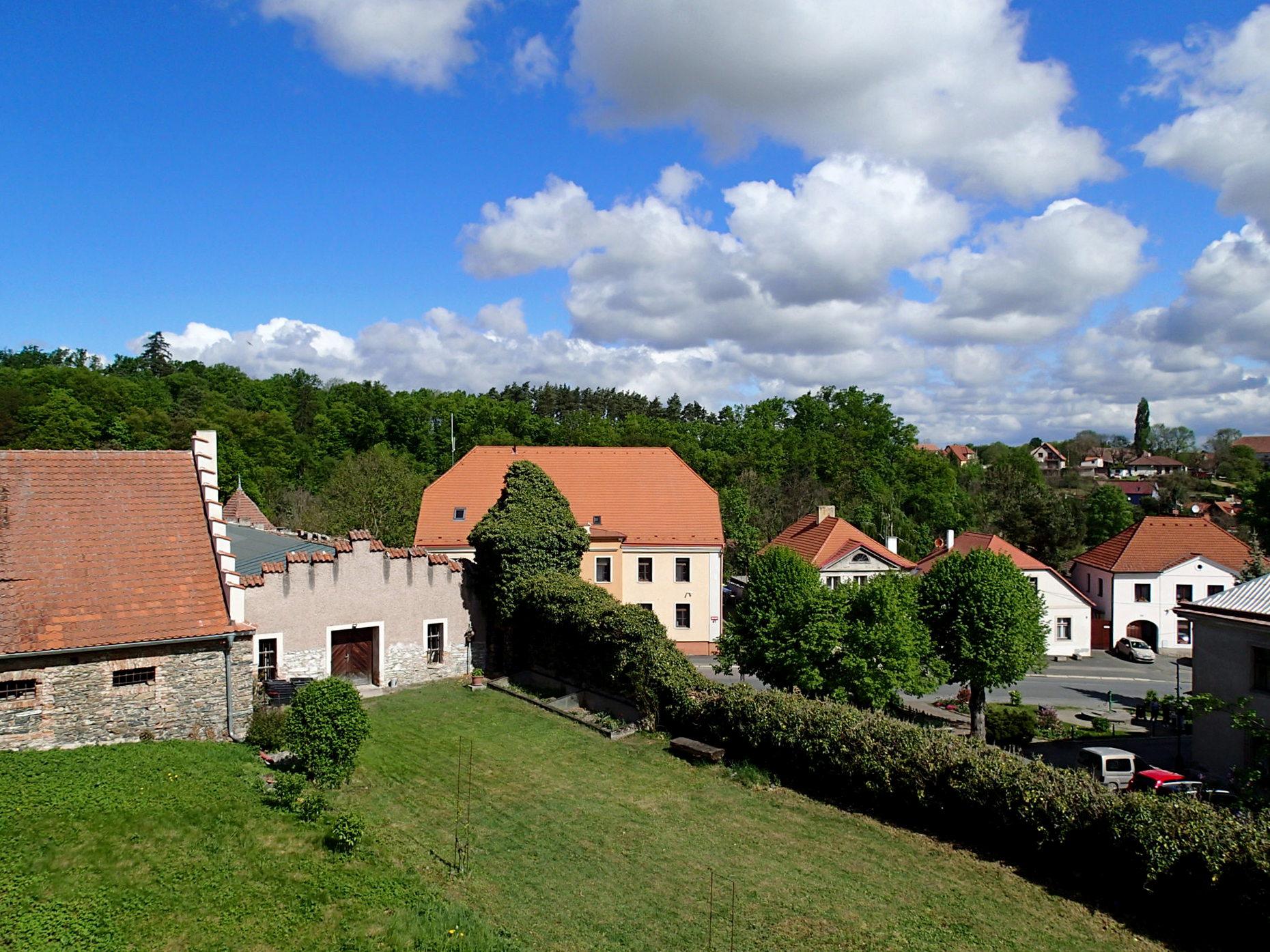 Žleby - obecní úřad foto 2