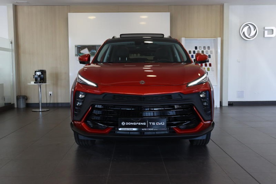 TÝDEN DONGFENG | Dongfeng T5 EVO DRAGON Edition