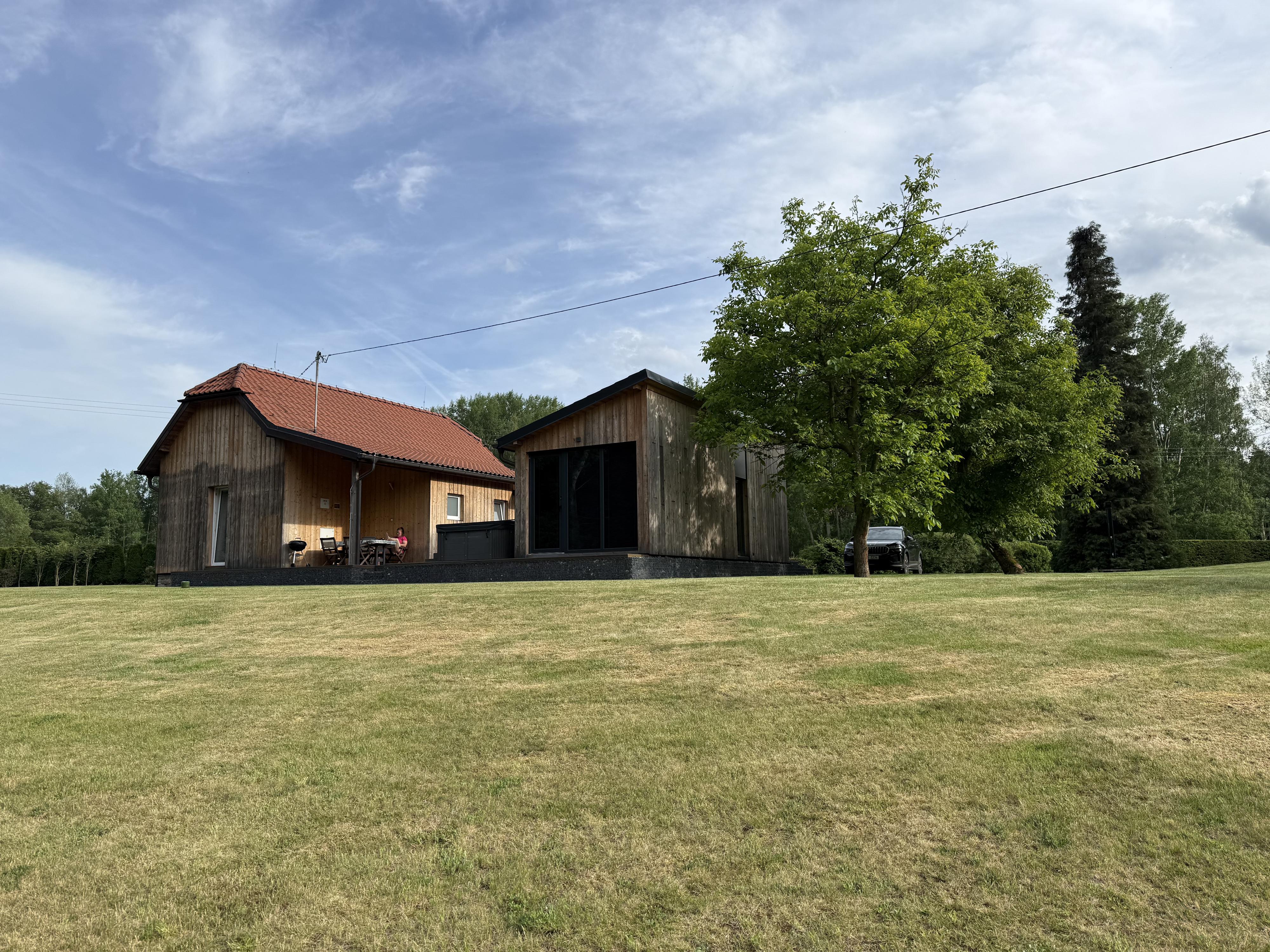 Domeček u řeky foto 2