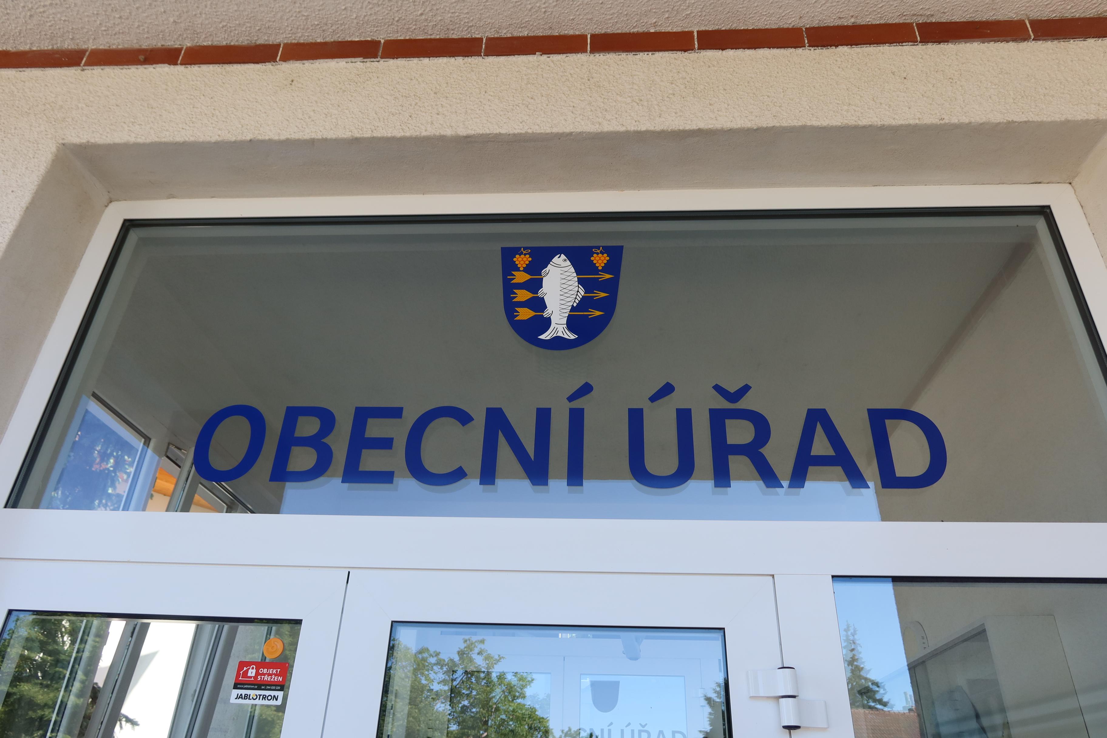 Kobylí - obecní úřad foto 4