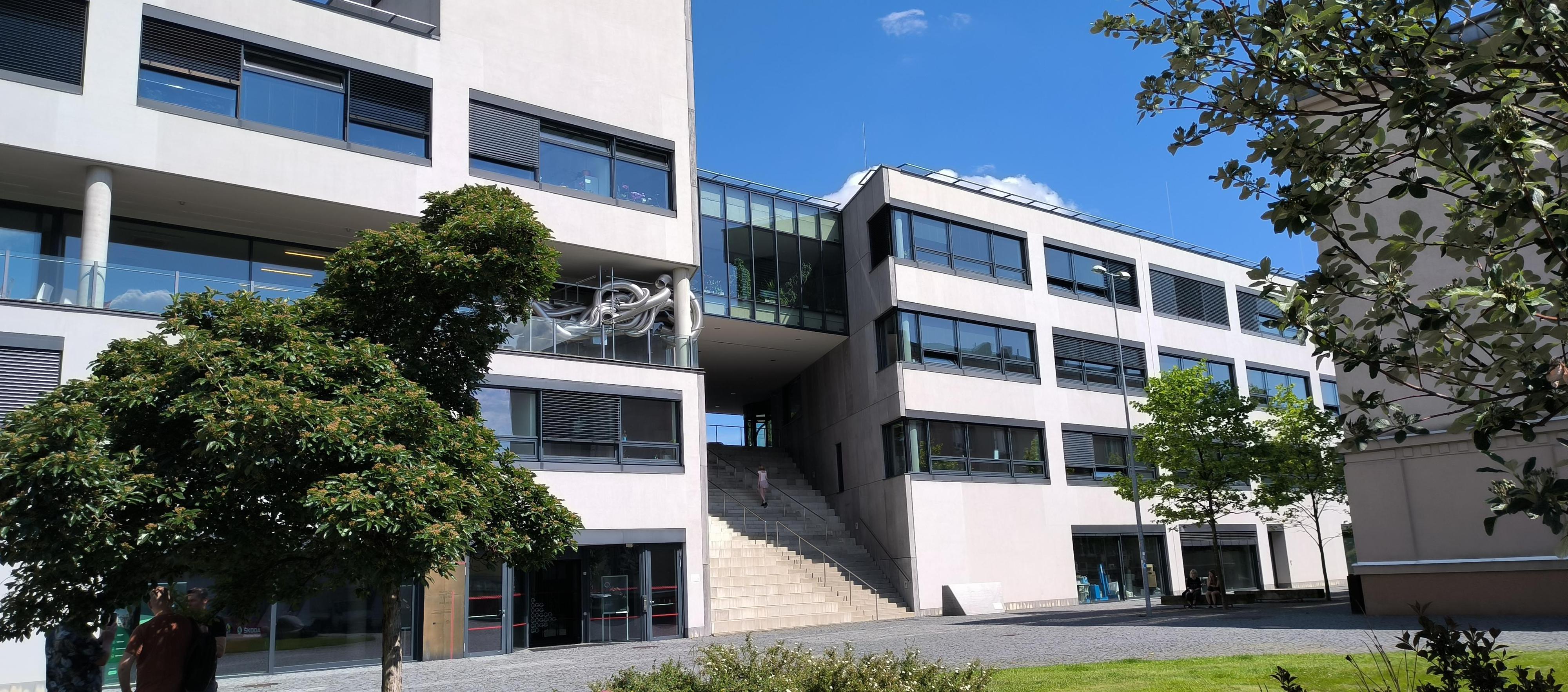 Technická univerzita v Liberci - Fakulta strojní foto 2