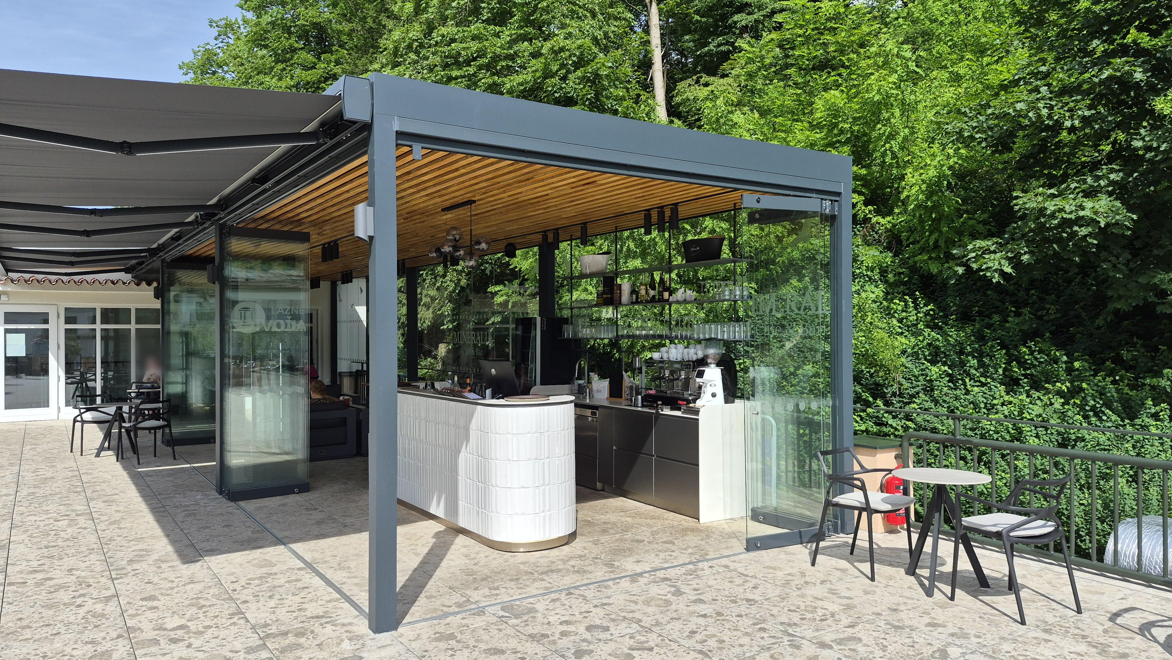 Restaurace a kavárna V Lázních