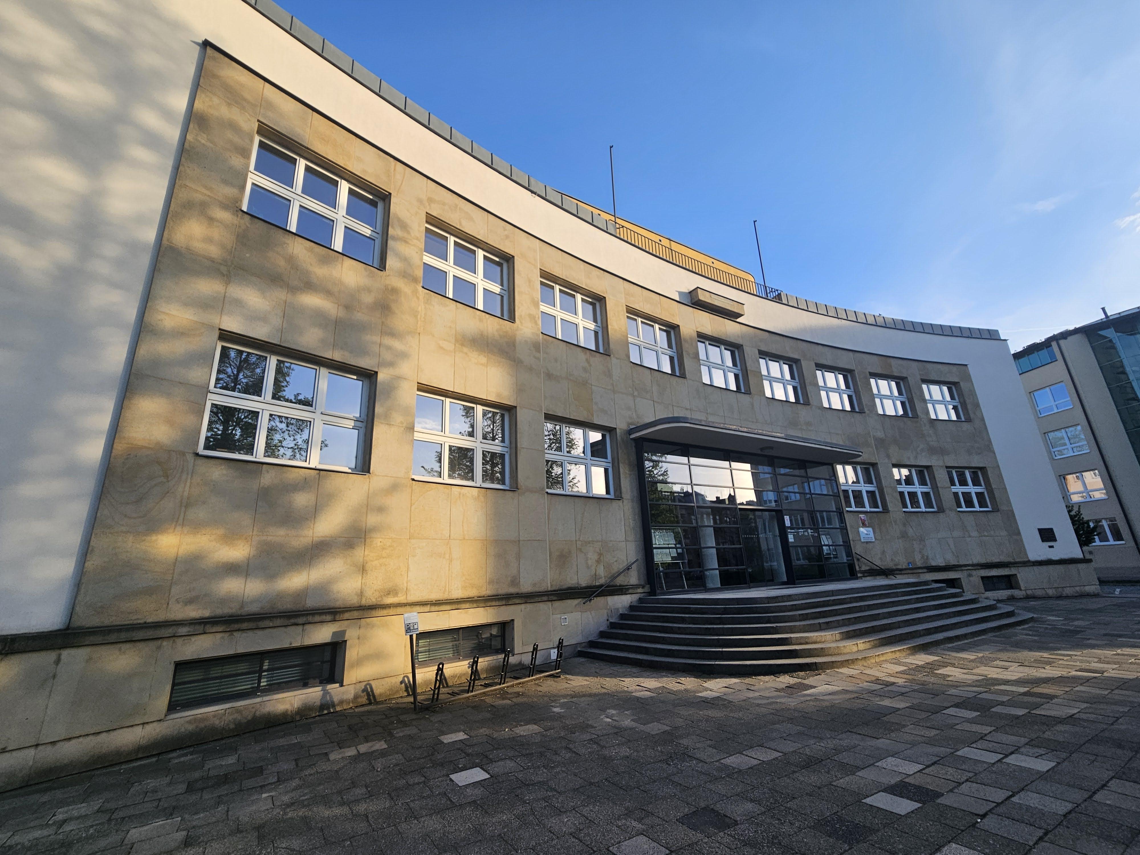 Finanční úřad pro Zlínský kraj - Územní pracoviště v Kroměříži foto 2