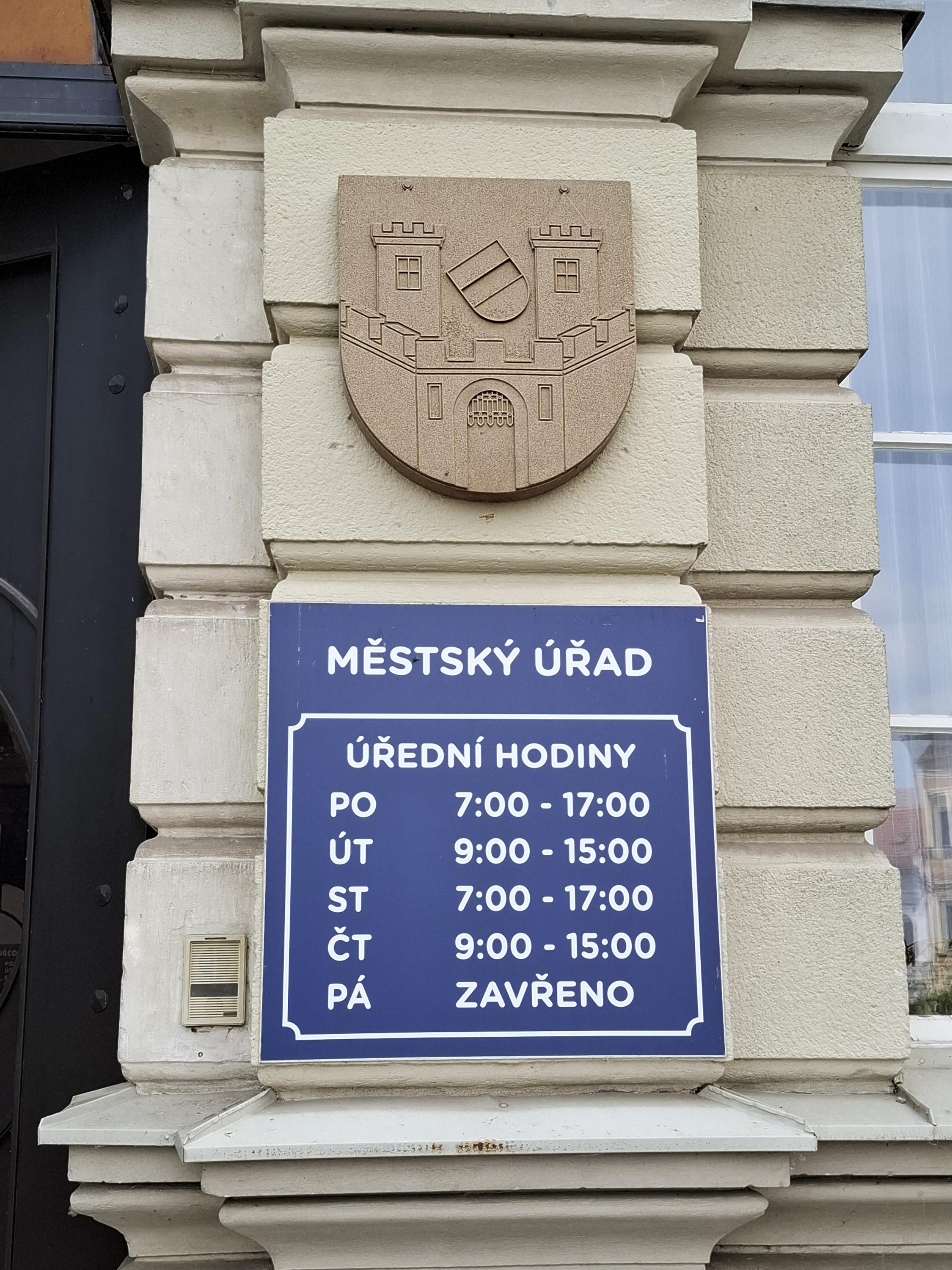 Roudnice nad Labem - městský úřad foto 3