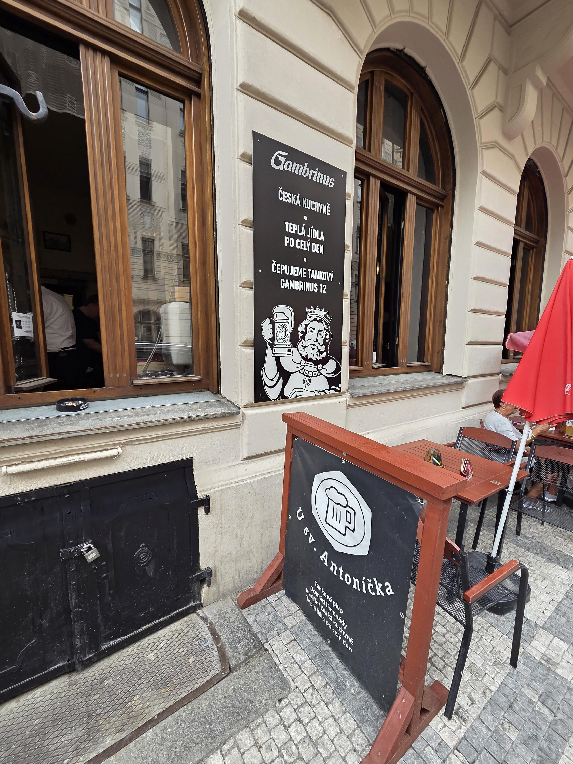 Restaurace U sv. Antoníčka foto 1