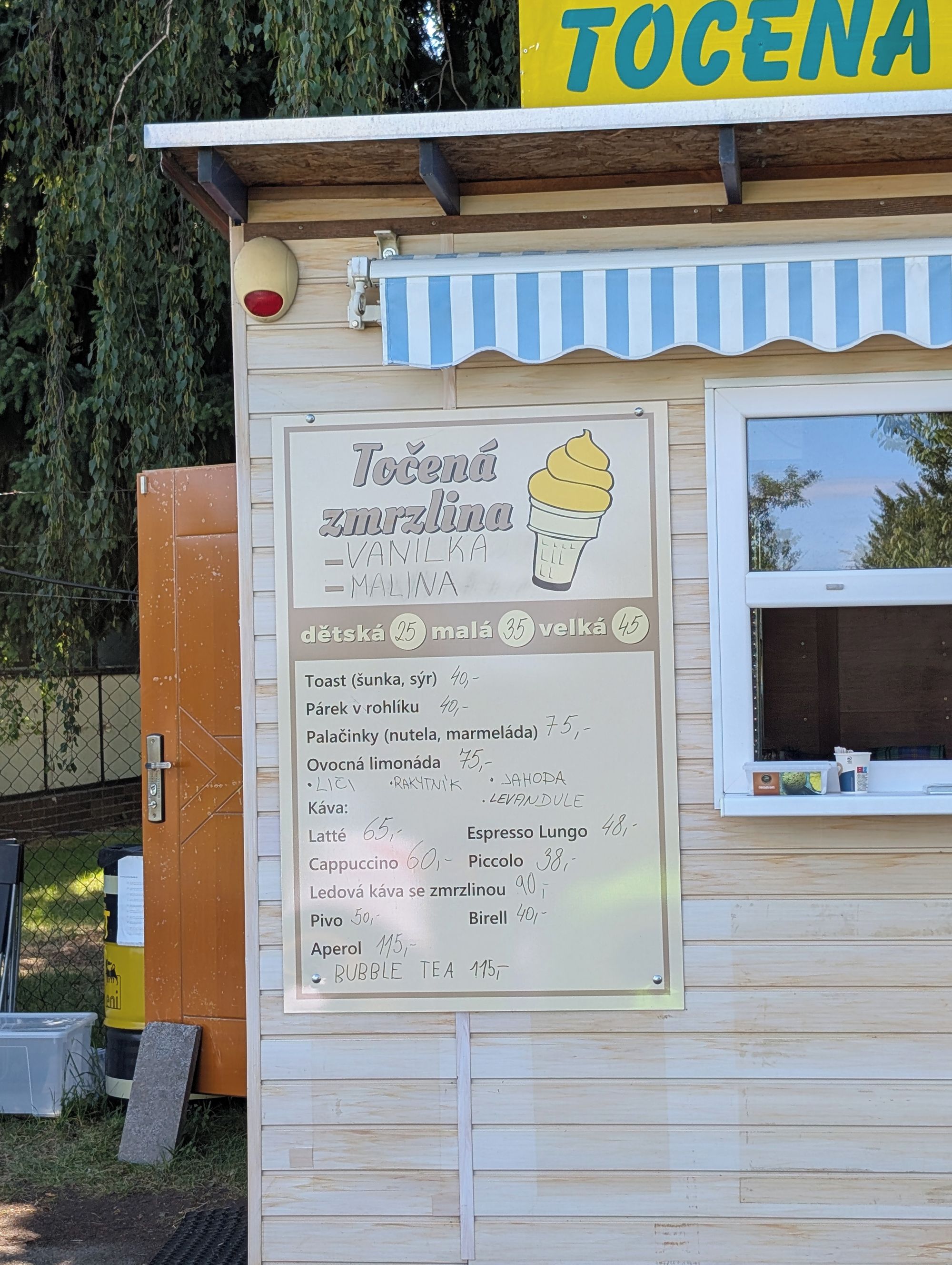 Točená zmrzlina u potoka - Čáslav foto 2