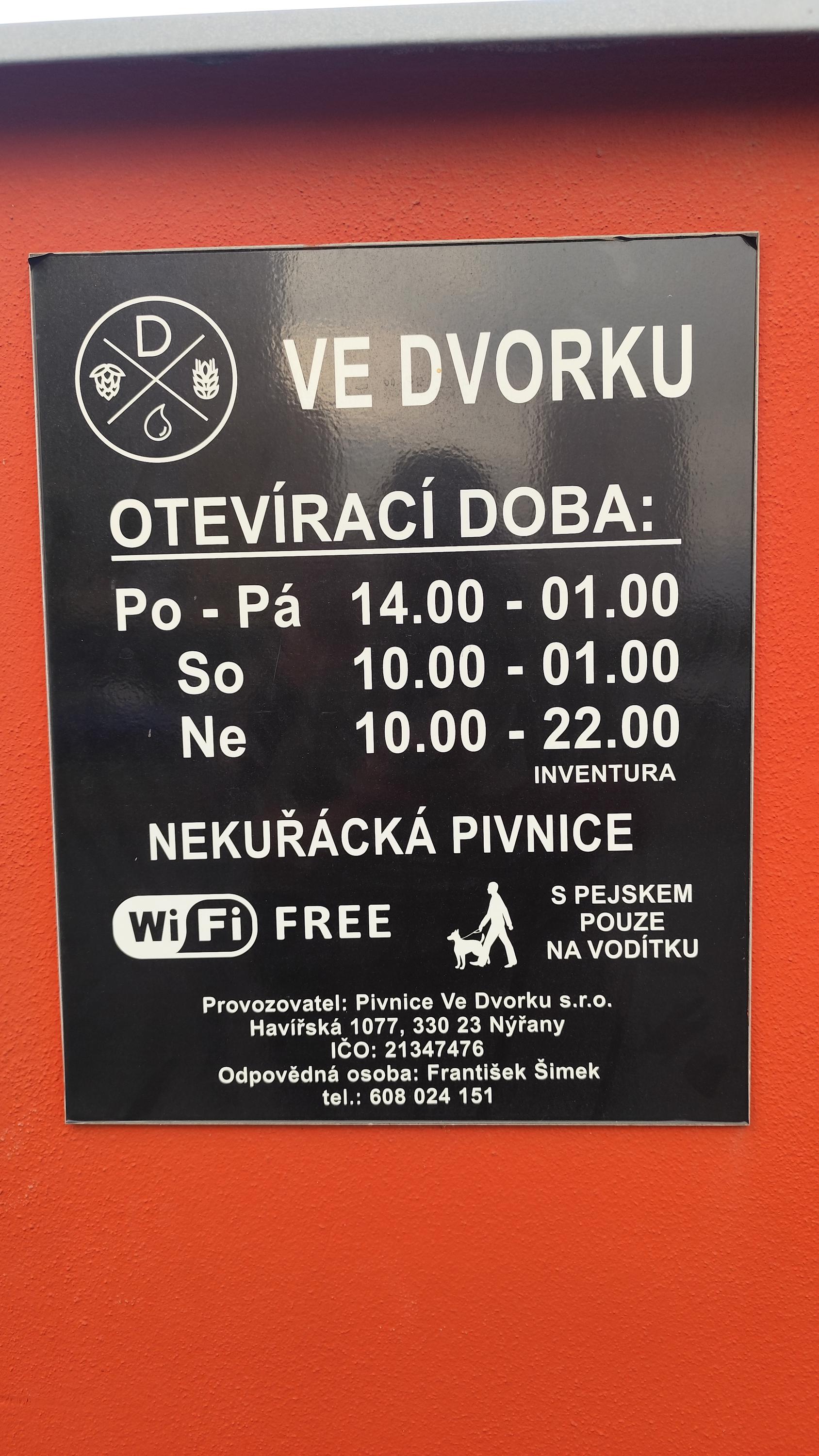 Ve Dvorku